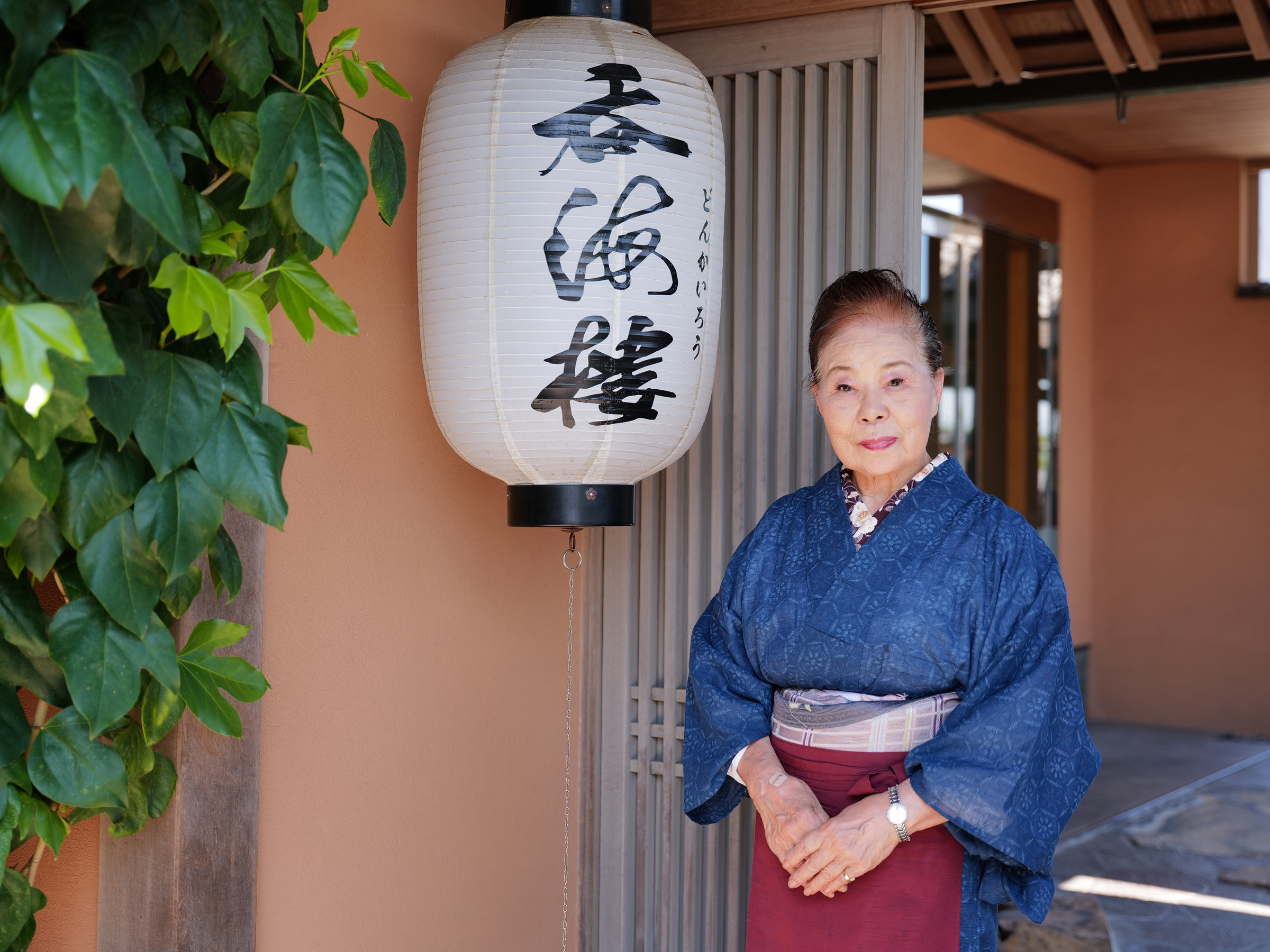 仲居のタカコさん