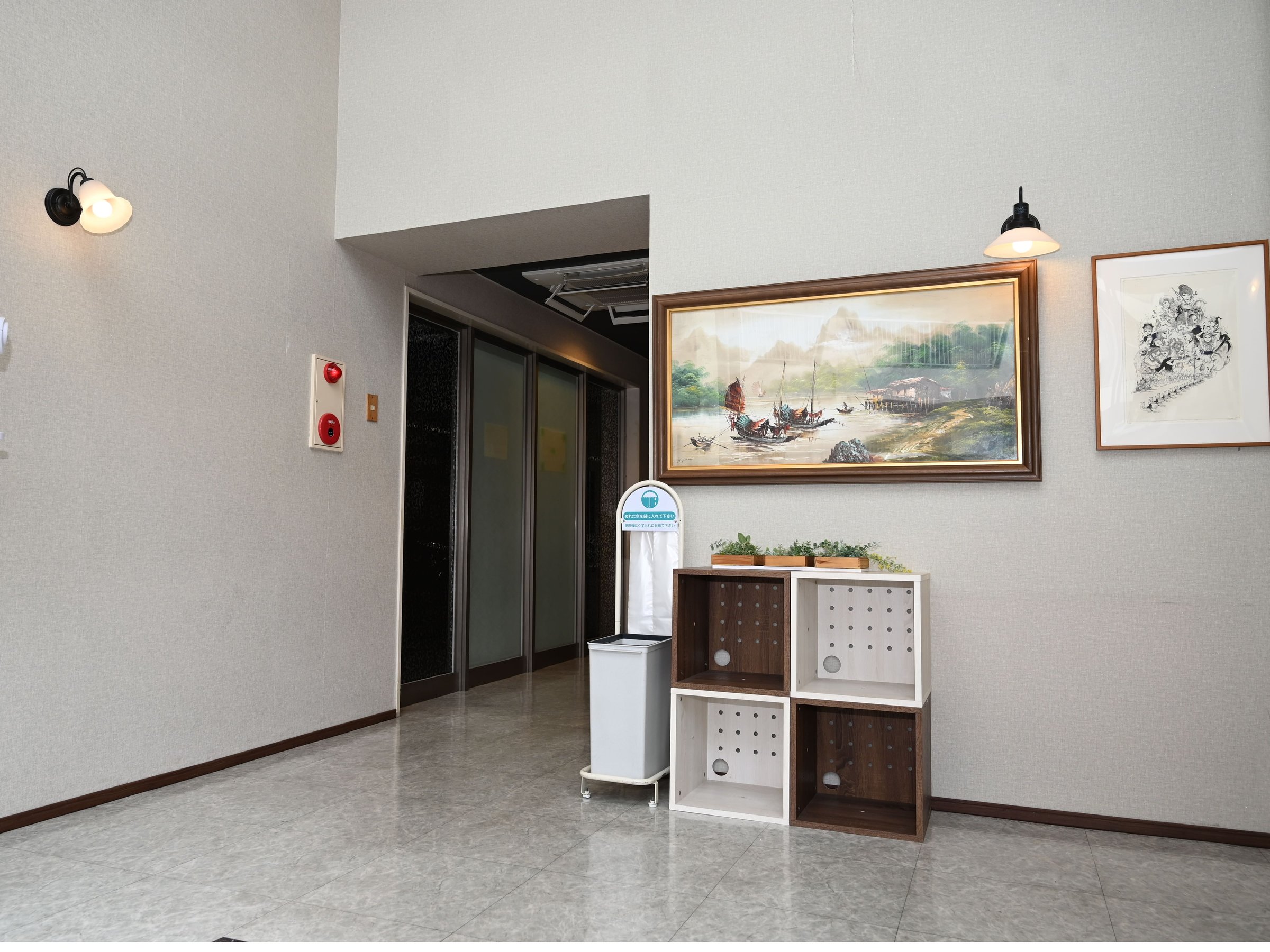 ��������