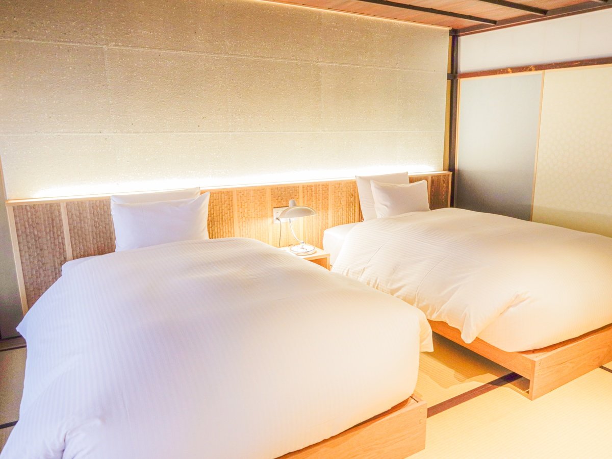 �E�y2�K�F�I�N�m�}�z�Q�S�n�̗ǂ��Z�~�_�u���x�b�h��2��ݒu����Ă���Q��