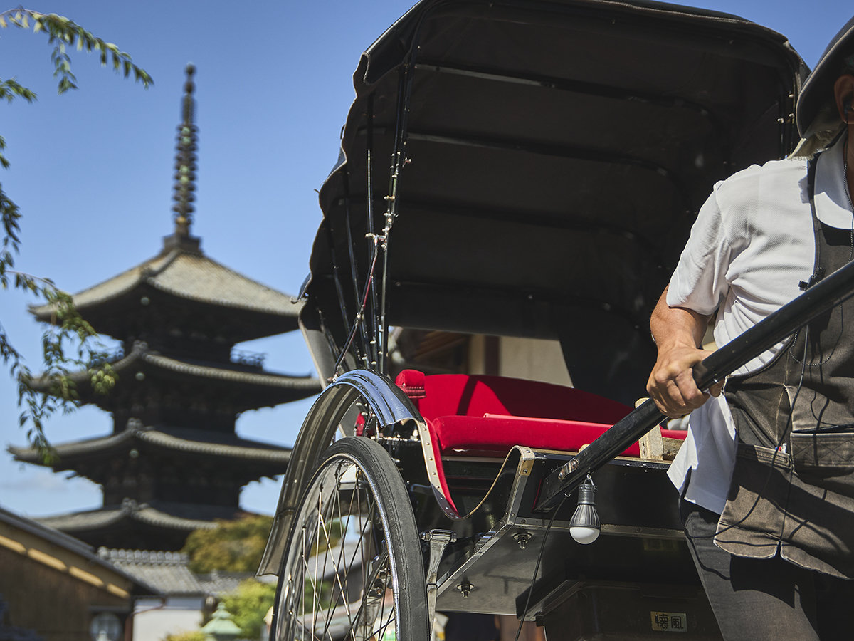 ���̑z���o�ɁA�l�͎Ԃ���������