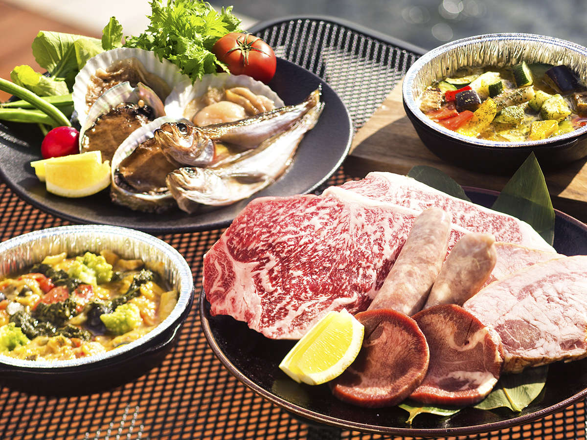 丹後の山海の幸を味わう<グランピングBBQ>ほか、豊富なお料理をご用意しております。