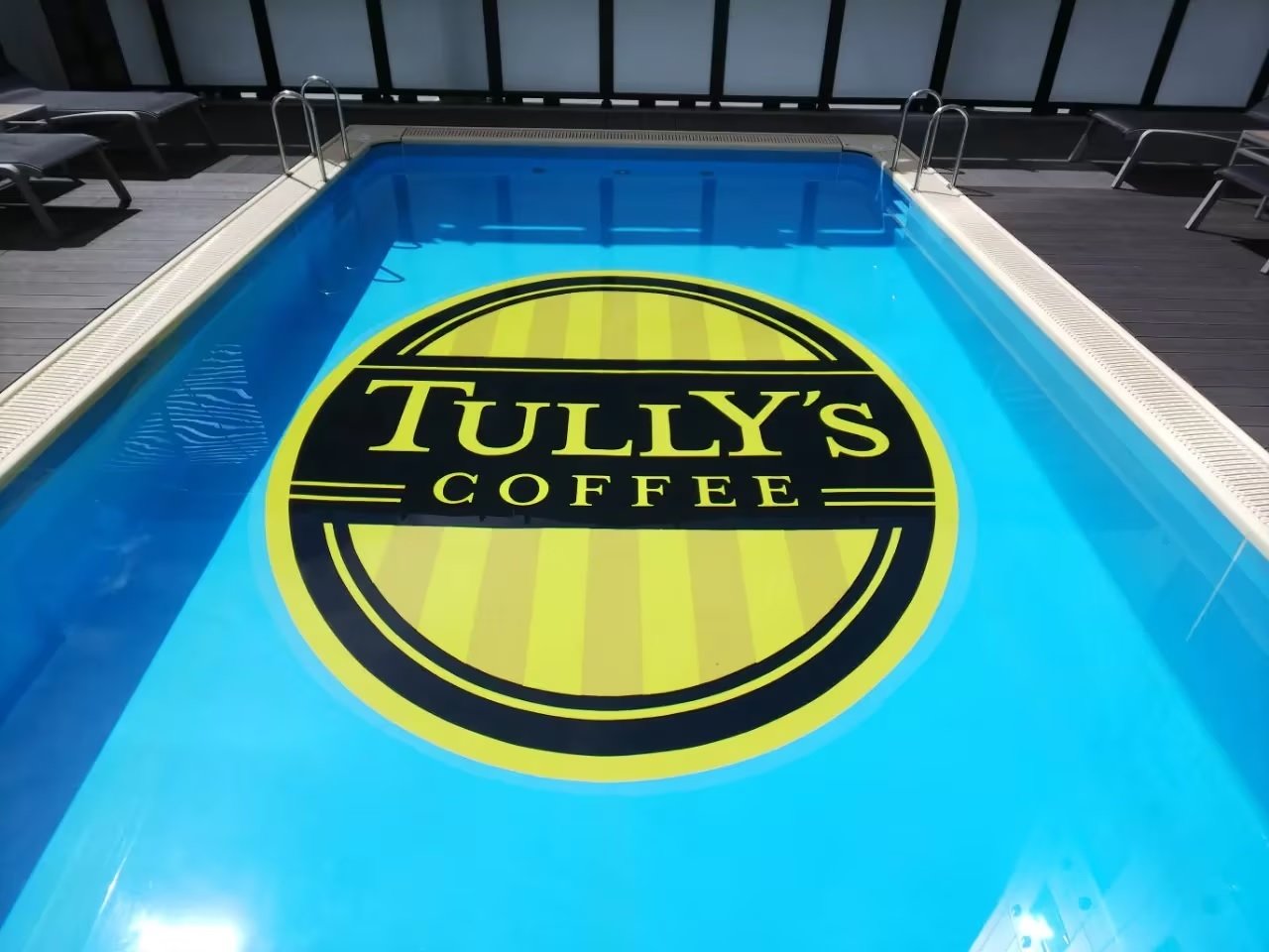 8K TULLY'S COFFEE POOL