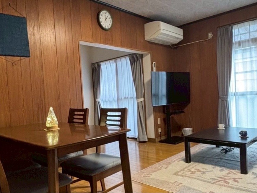 ���r���O