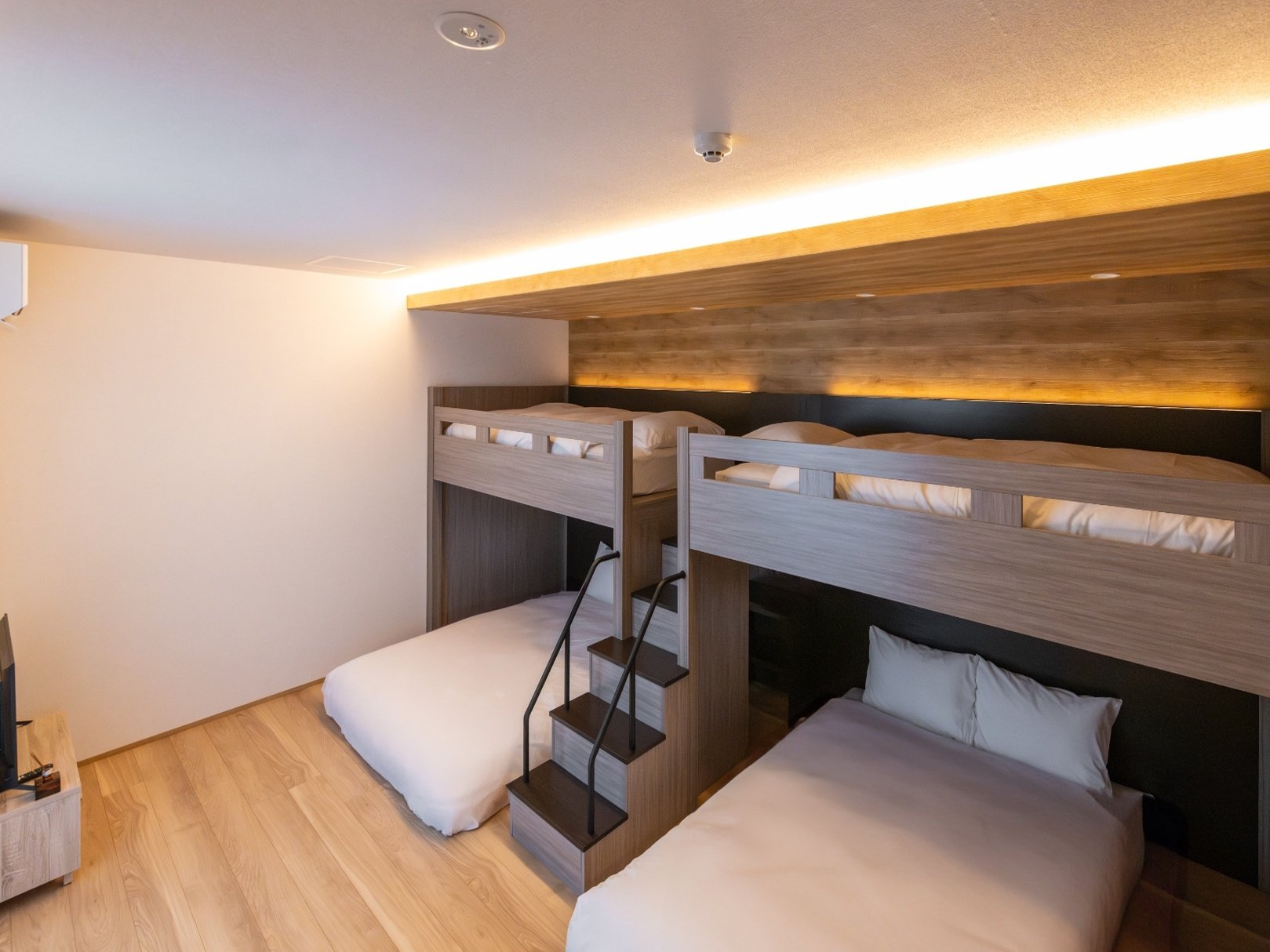 �x�b�h���[��