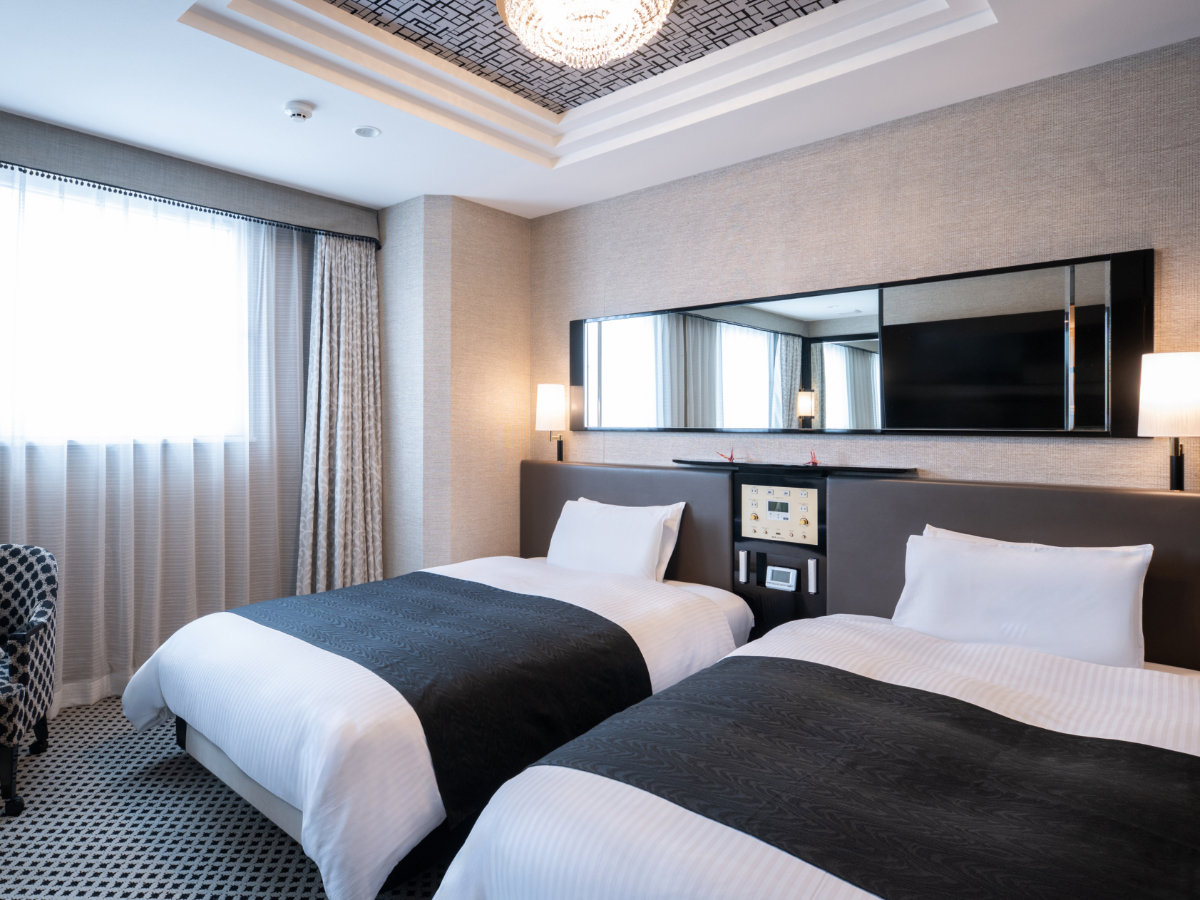 �f���b�N�X�c�C�����[�� �o���A�t���[ �ŏ�K 2�x�b�h �S���։�