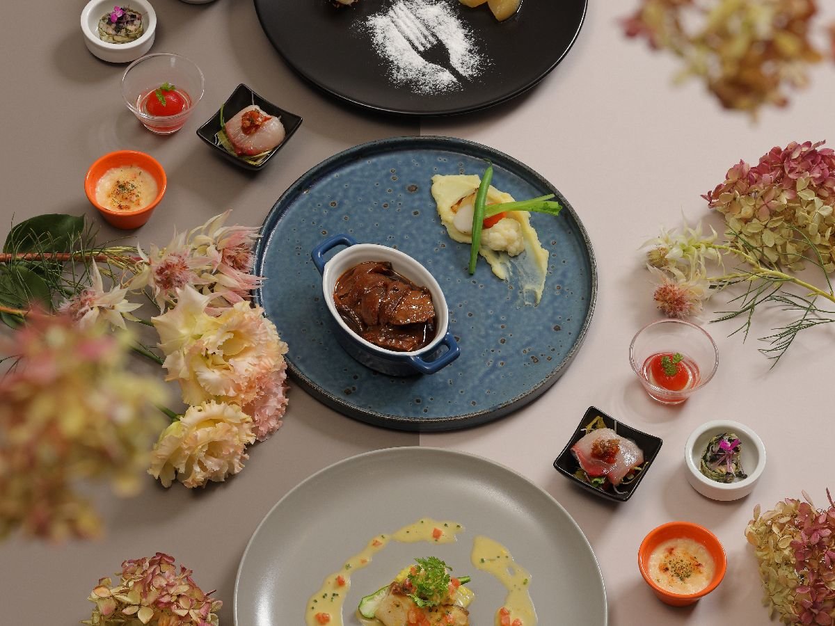 2025�~���j���[