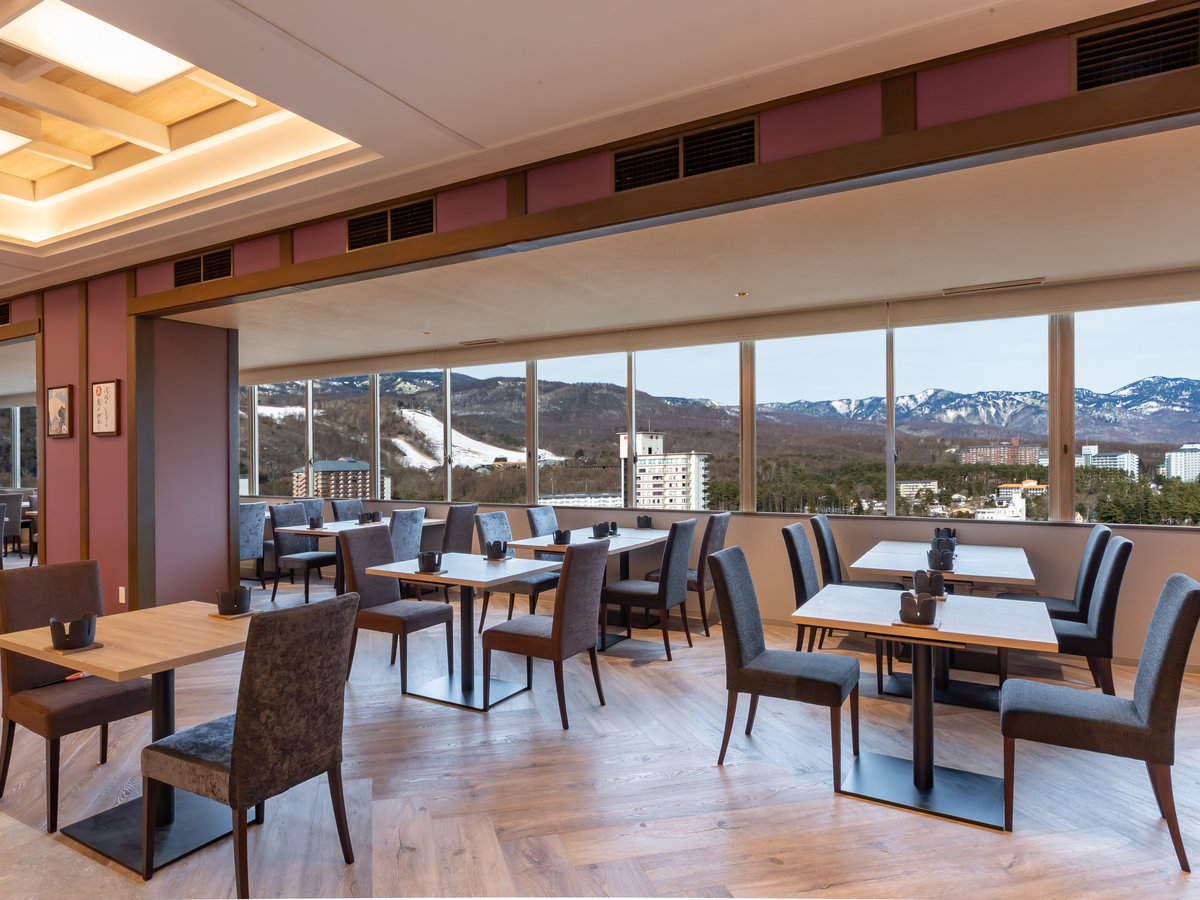 �y2025�N12�����j���[�A���z�呋����Q�n�̎R�X��]�ޓW�]���X�g����