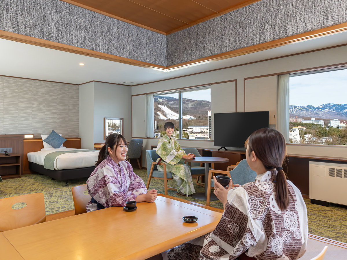 �y2025�N12�����j���[�A�� �q���z����X�������낷����Ɍ����A��ɐ�ԎR�A���ɑ��Ô����R���]�߂܂�