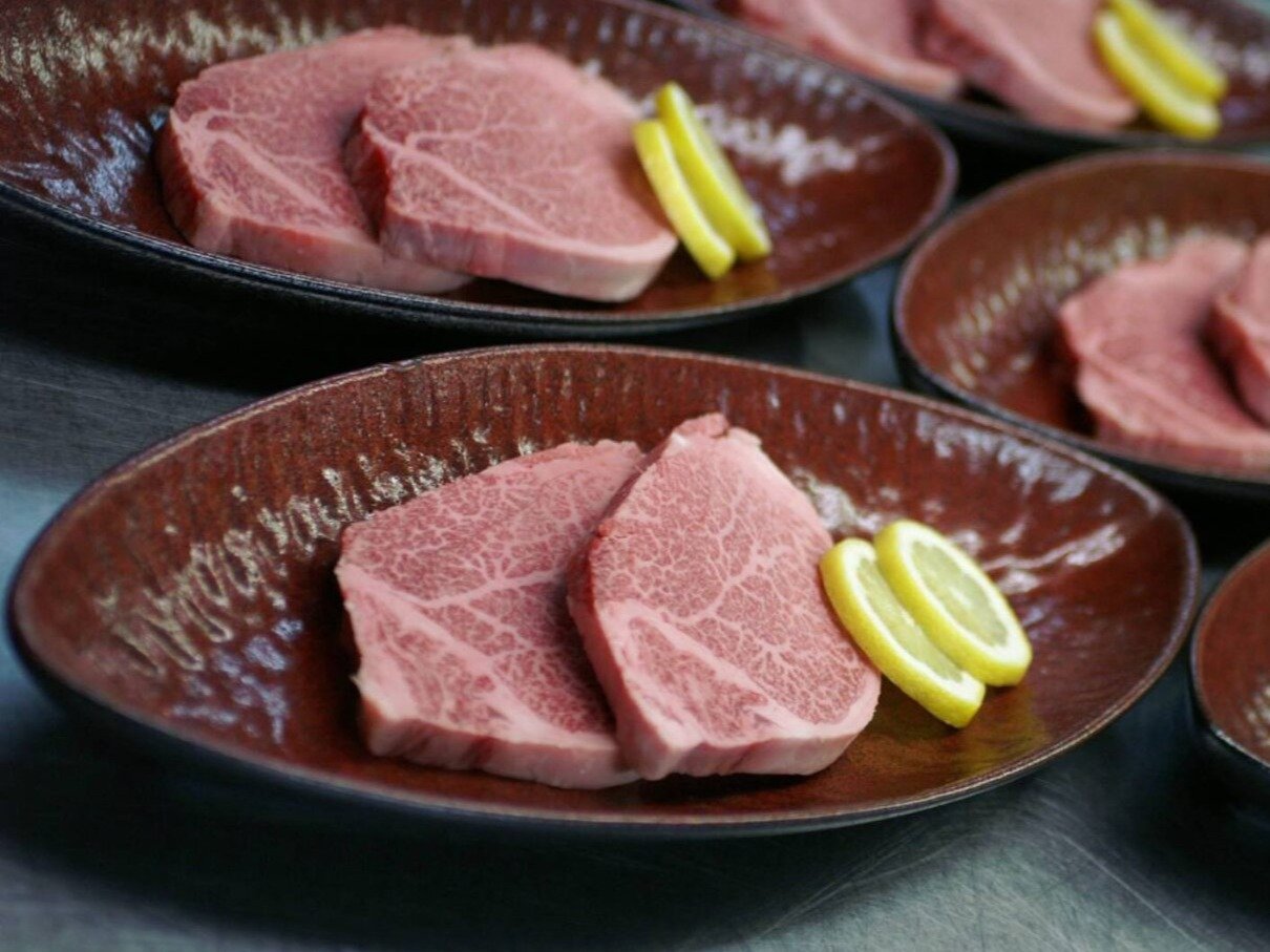 �q���X�e�[�L�i�V���g�[�u���A���j