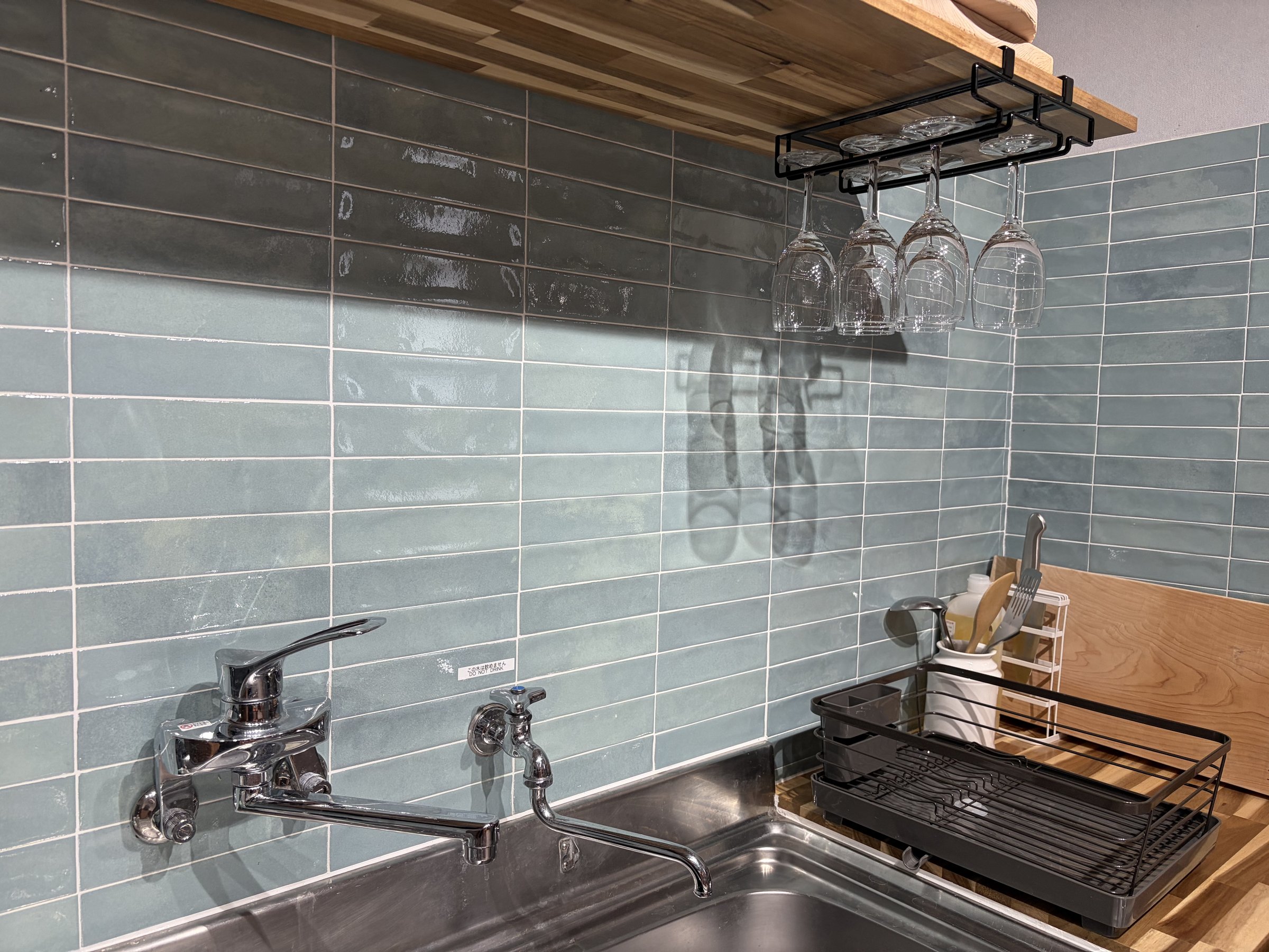 �ڂ̑O�̊C�Œނ��������A�����ɒ������o����L�b�`��