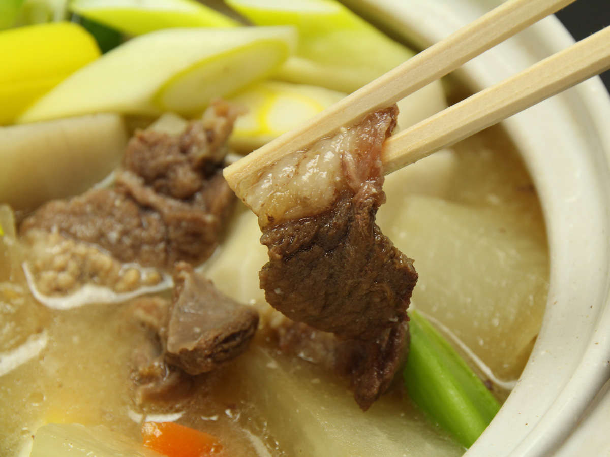 ���F��B�����E�卪�E�l�Q�E���؁E�˂��Ȃǂ��������A�݂������̓�͗t�d���݂̈�i�ł��B