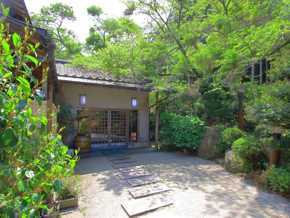 ���B���ق݂͂鑑�̓����́A�o�C�L���O���X�g�����_�̂����ׂł��B