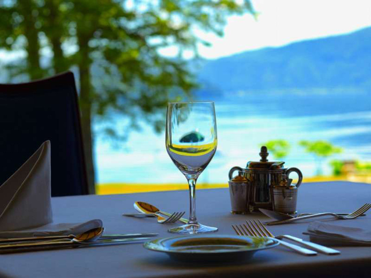 �y���X�g�����z�\�a�c�΂����߂��郁�C���_�C�j���O���[��