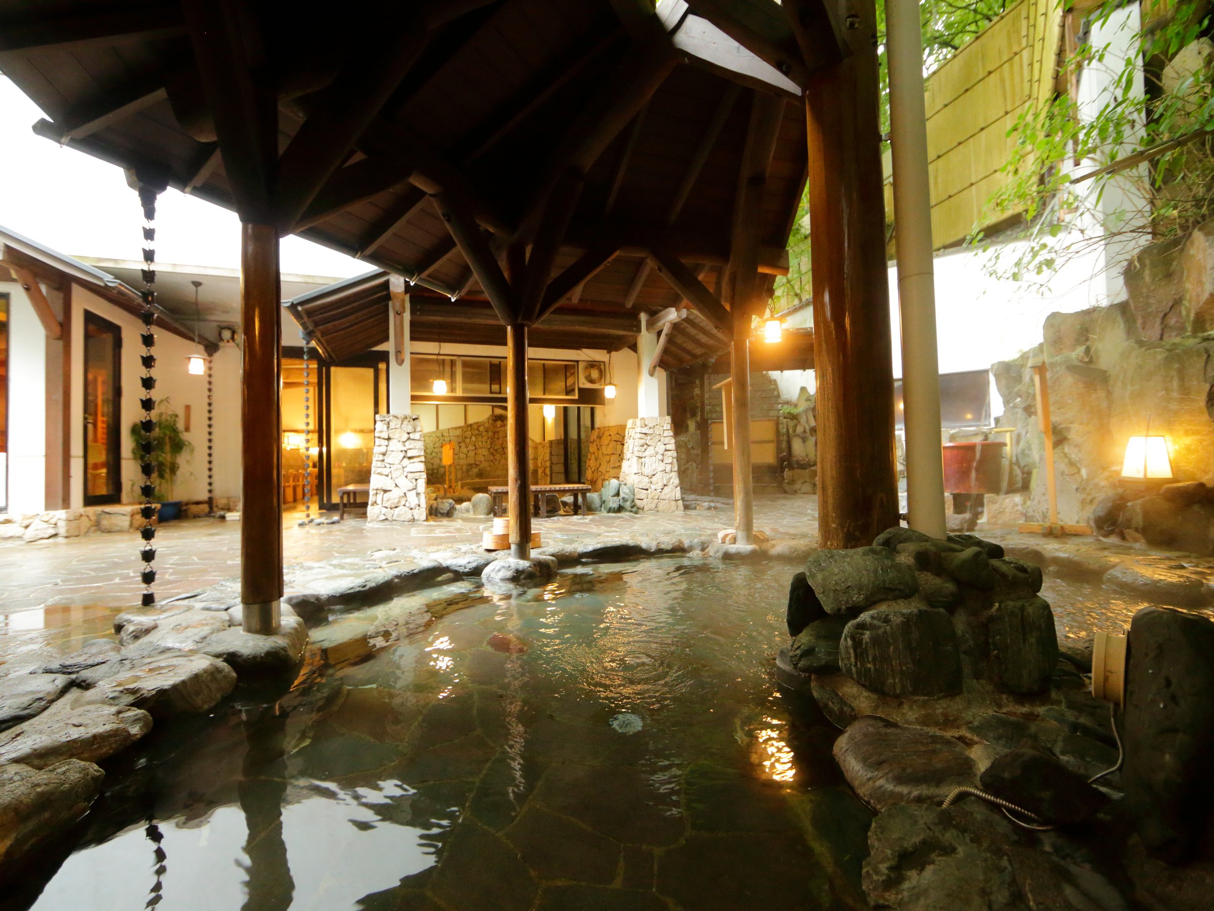 �j���ʂ�10��̓��M��p�ӁB�ǎ��̔������{����𑶕���