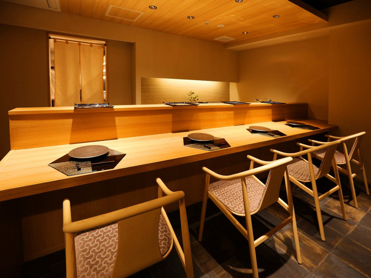 a_CjO͗ɂu~ҁi΂jv̓JE^[`̌łB