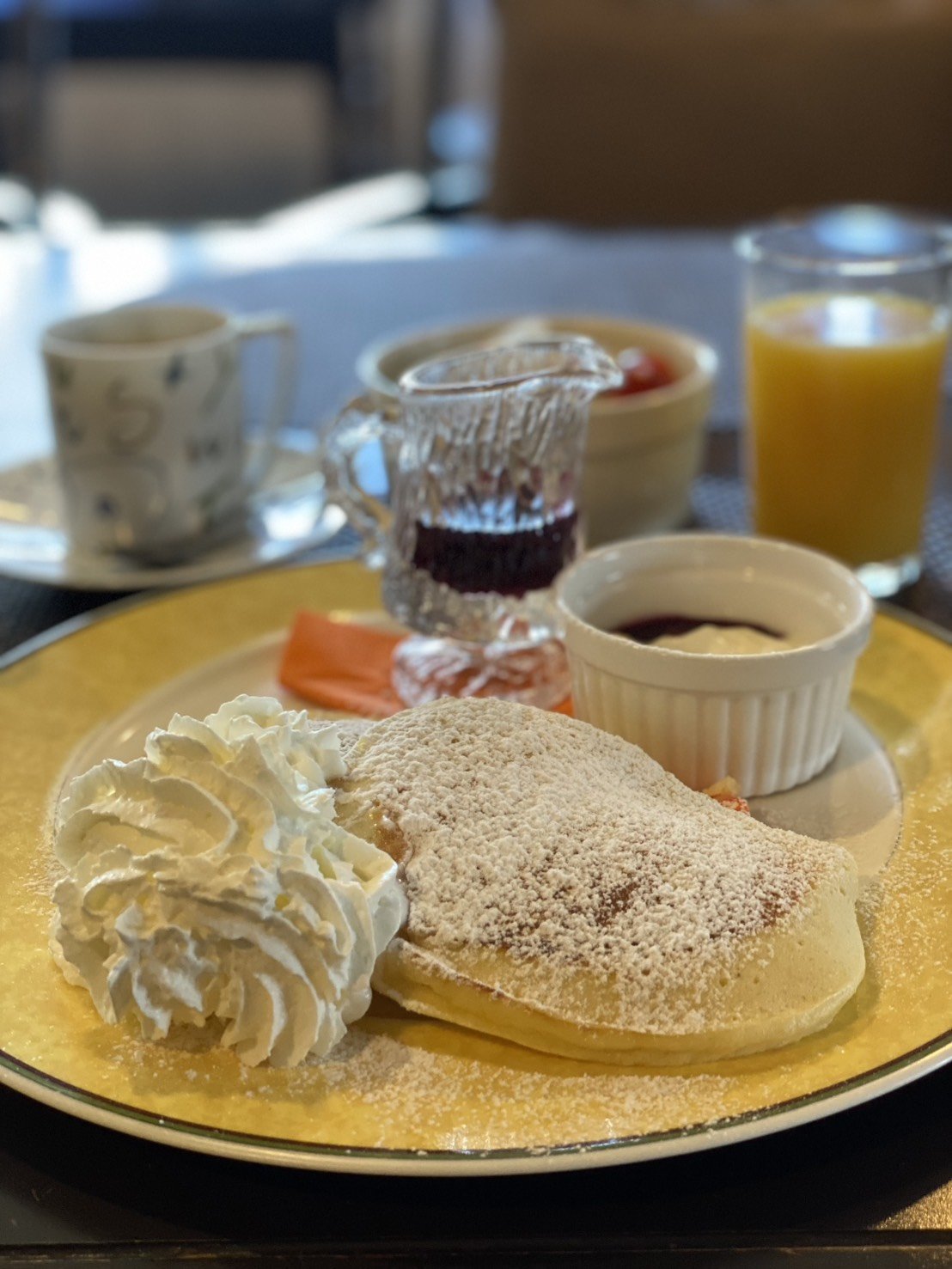 �p���P�[�LSET�ٓ��c�F���}�b�g�ɂ�7:00�`�l�` OPEN