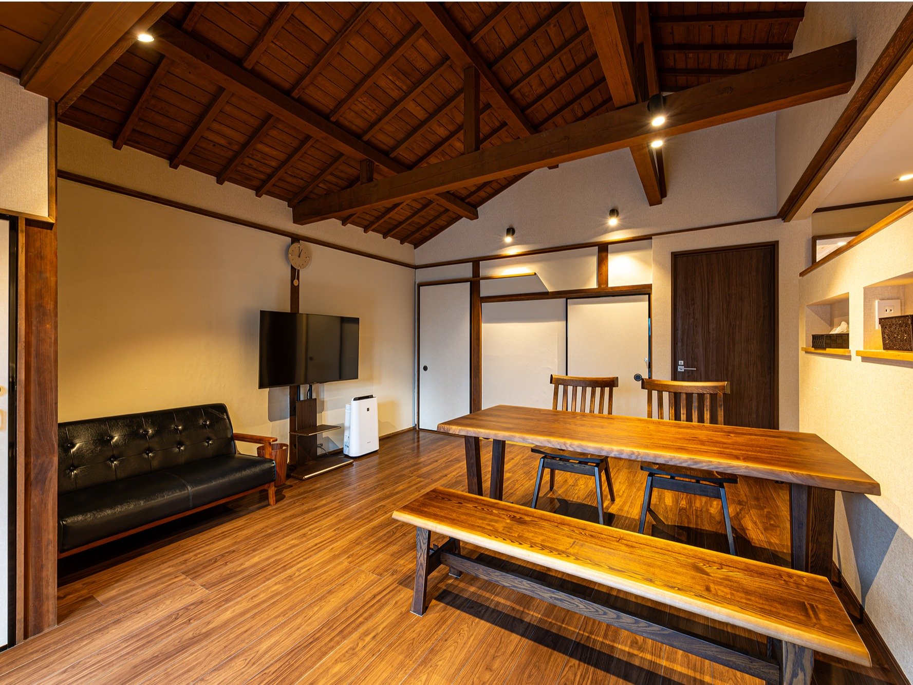 ���r���O�@�͂ȁy�V�فz