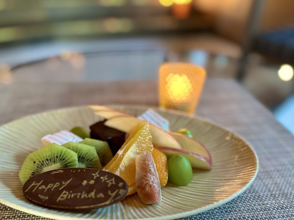 ��Anniversary���ʂ�f�U�[�g�v���[�g�Ŏv���o�̂����s�Ɂ�