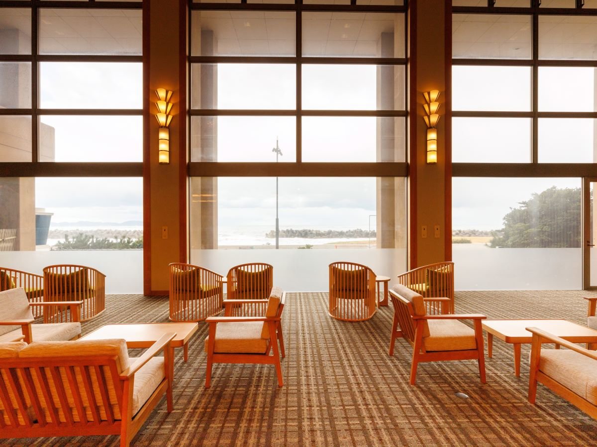 ���r�[���E���W