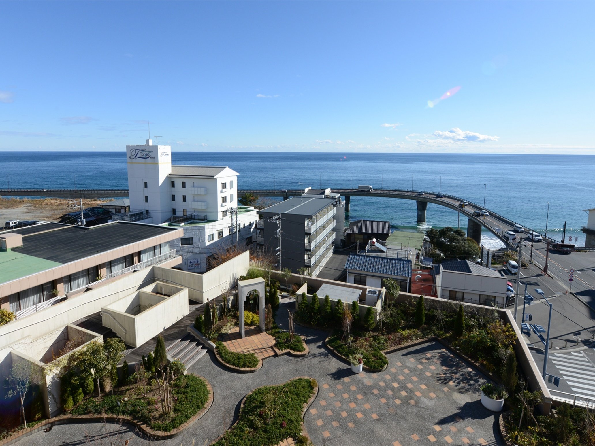 3�K�ɍL����X�J�C�e���X�B�΂̖ؗ���F�Ƃ�ǂ�̂��Ԃ𒭂߂Ȃ��烊���b�N�X�B