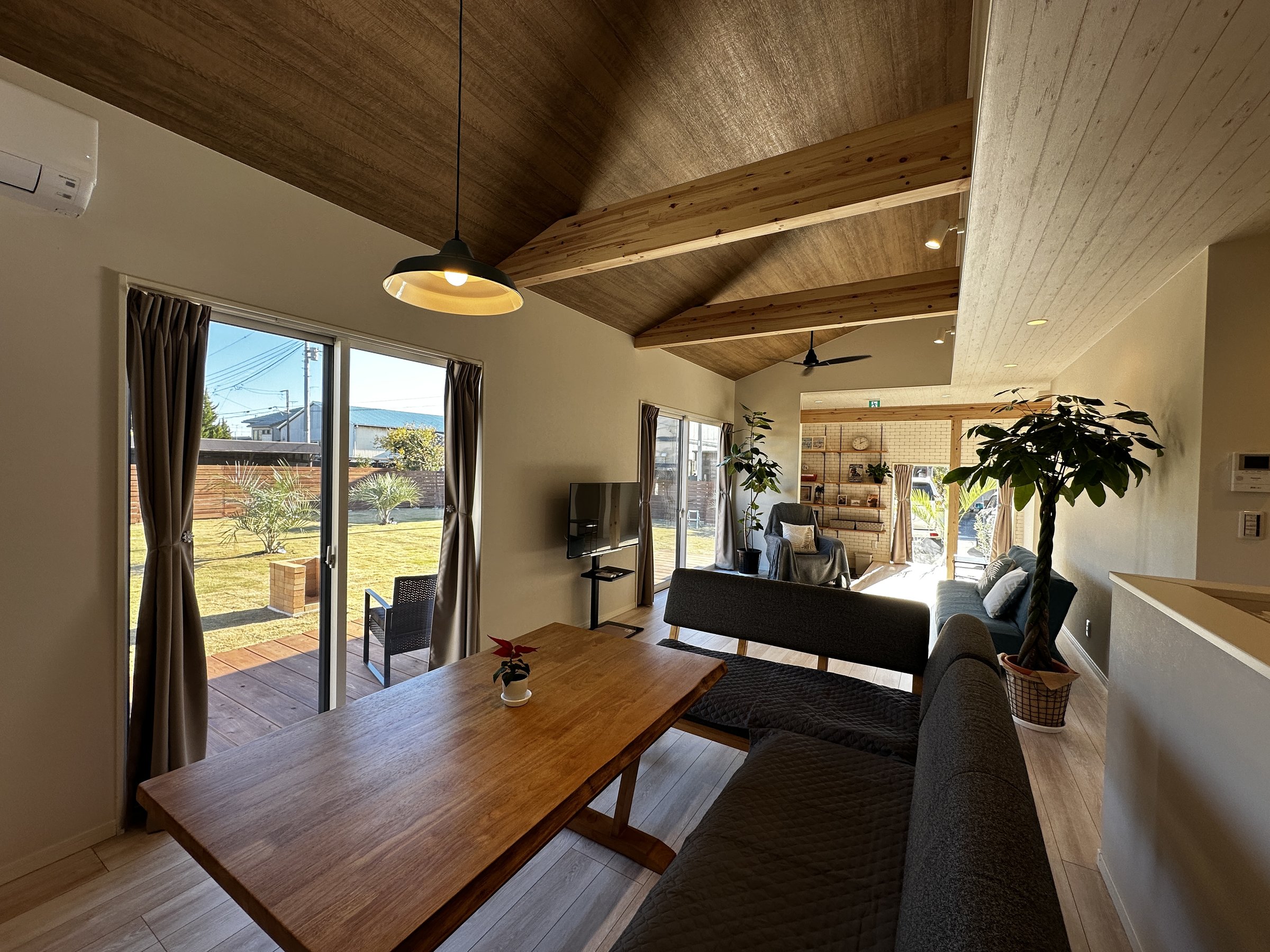 �_�C�j���O�X�y�[�X�ł�����肨�H�������y���݉������B