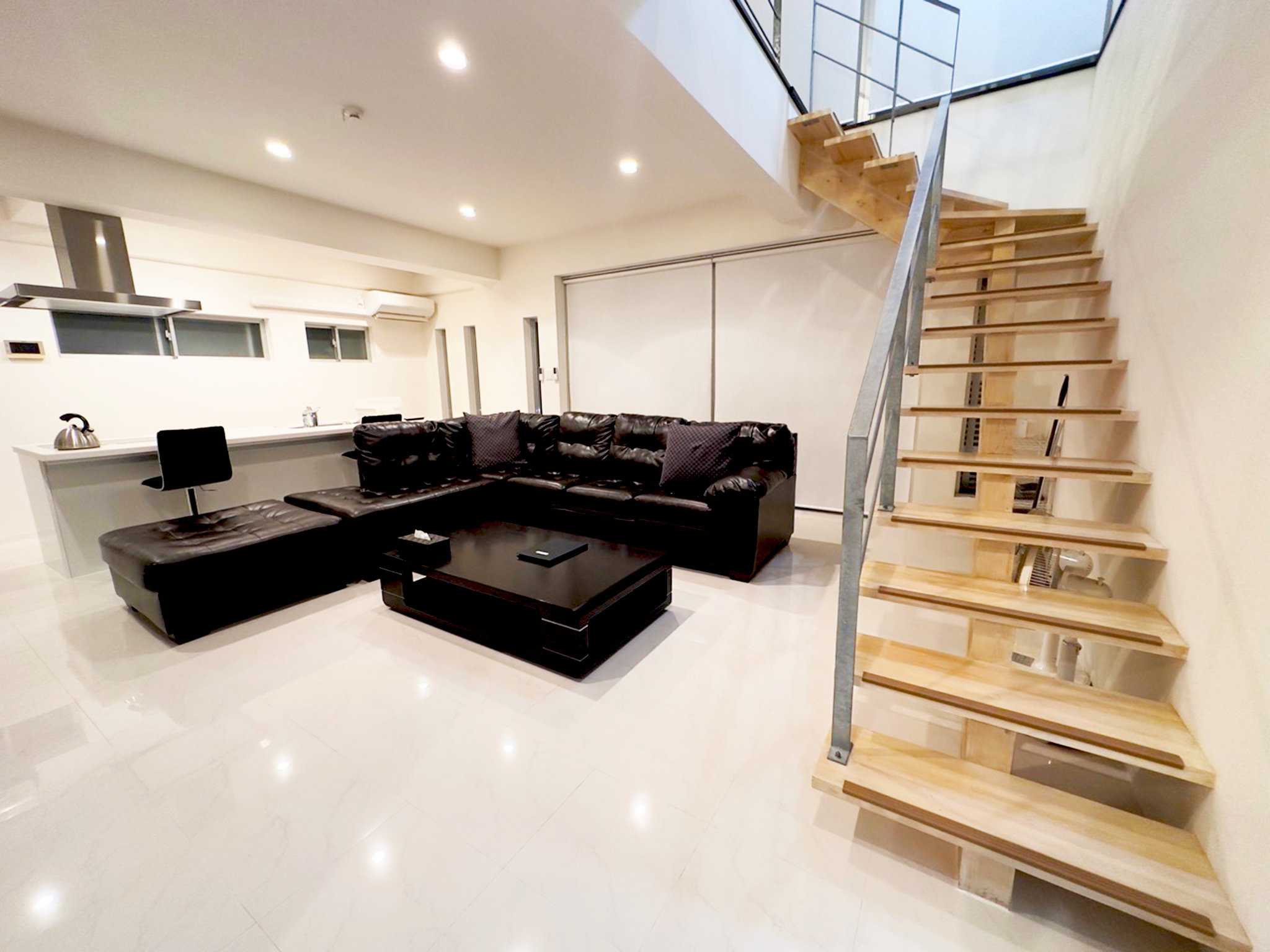 �P�K�@���r���O