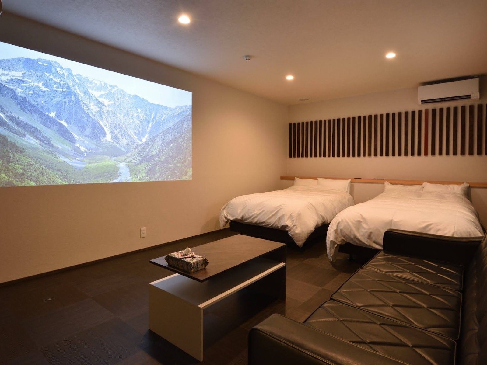 뉀CtAH@@Suite room^Q