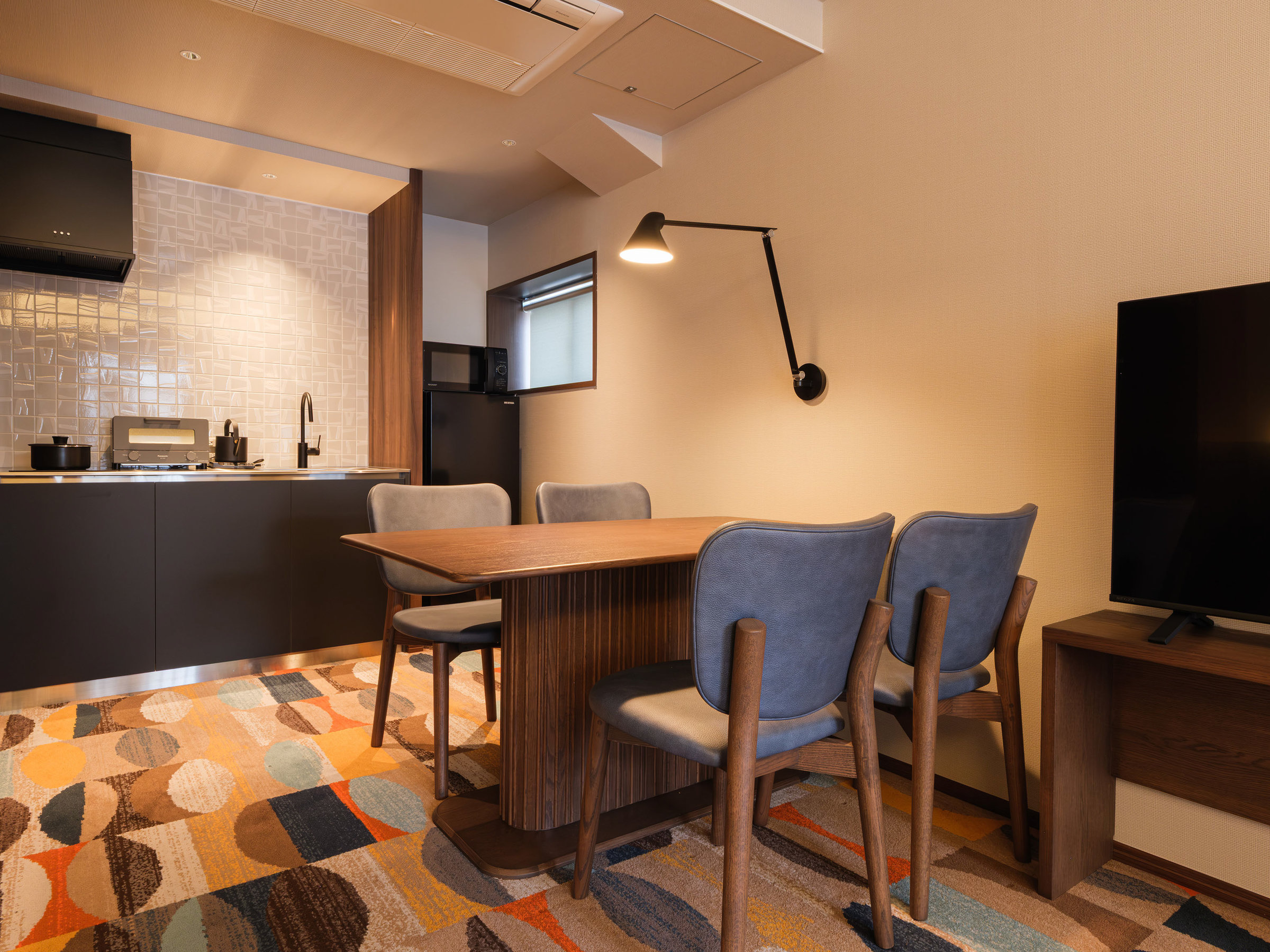 Premier Twin with Dining