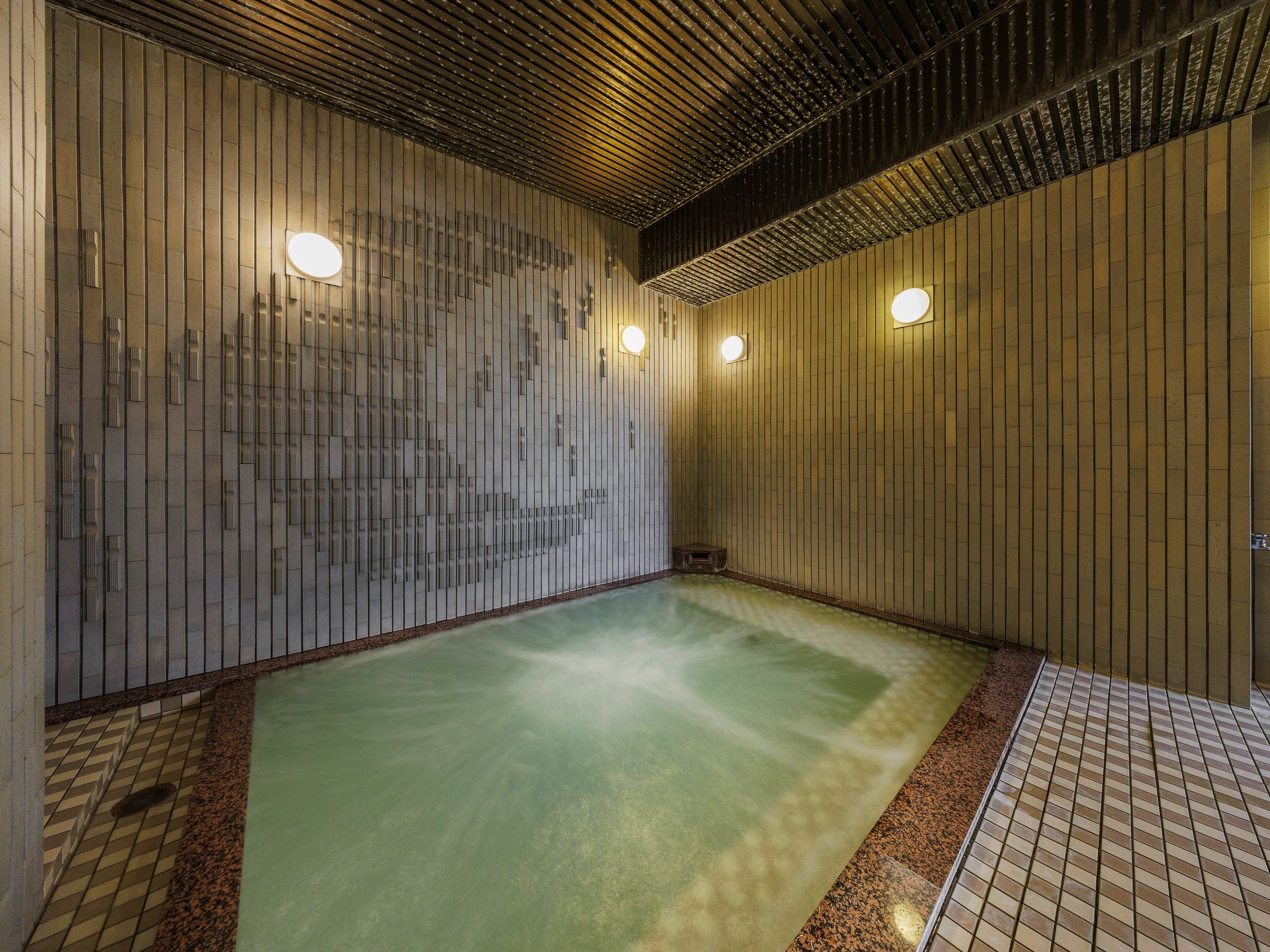 �j���嗁��i15�F00�`01�F00�A05�F30�`08�F00�j�T�E�i��15�F00�`01�F00�̂�