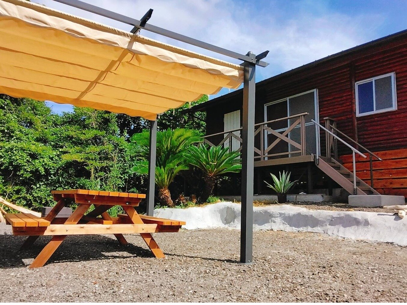 A���p�[�S���t���̃e�[�u����BBQ���y���߂܂��B