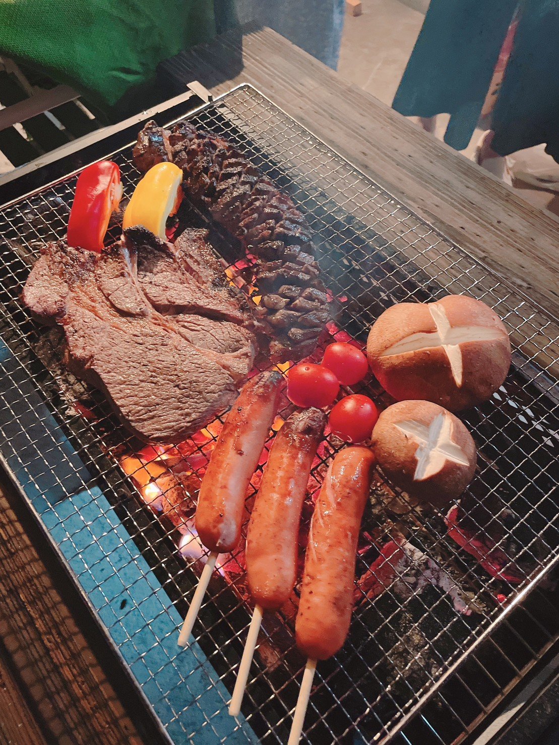 BBQłHBJVłvłB
