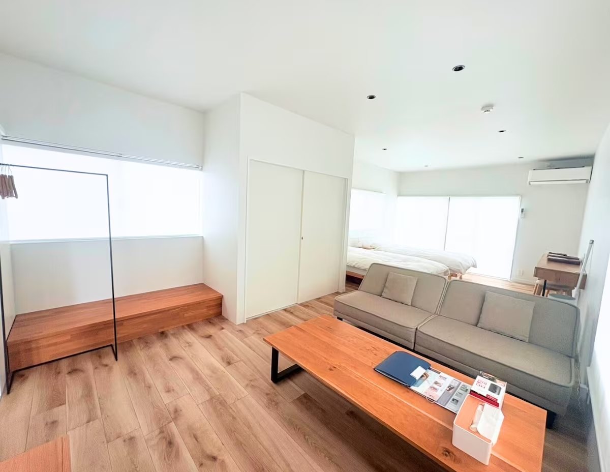 �V���v���ȃ��r���O���[���B