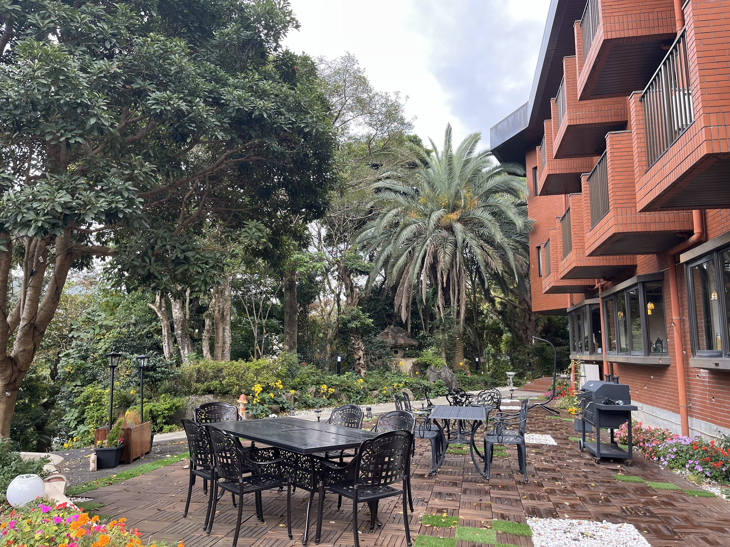 ���O�ŉ߂����ăs�b�N�j�b�N�C��