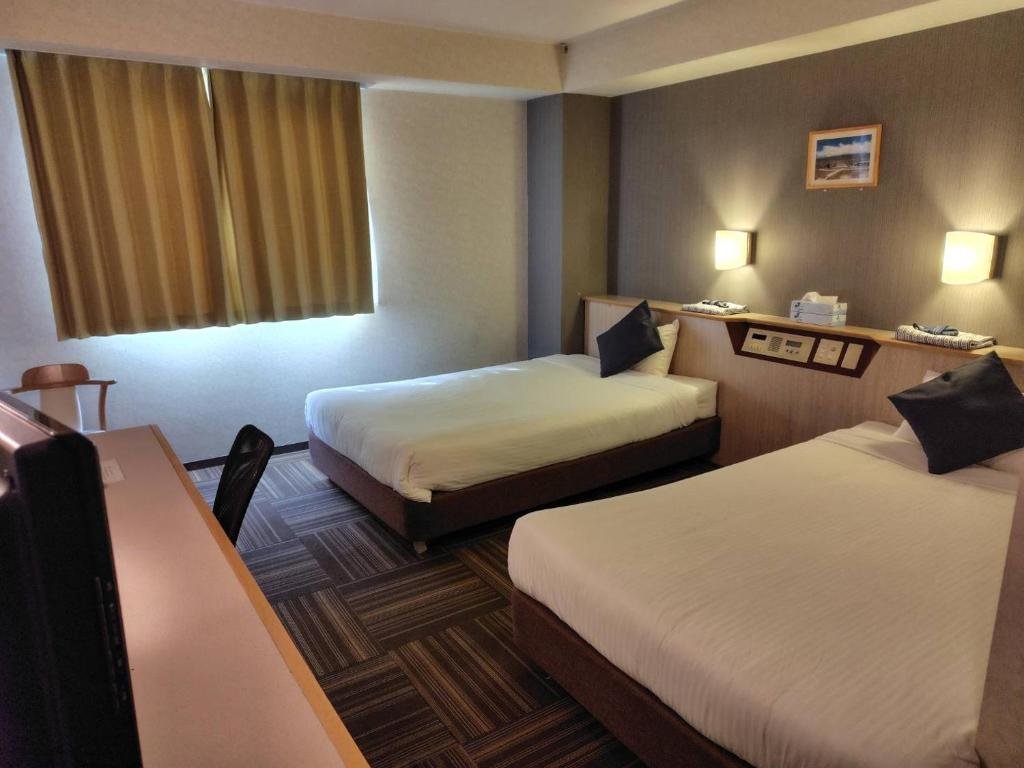 �q���i�c�C���j