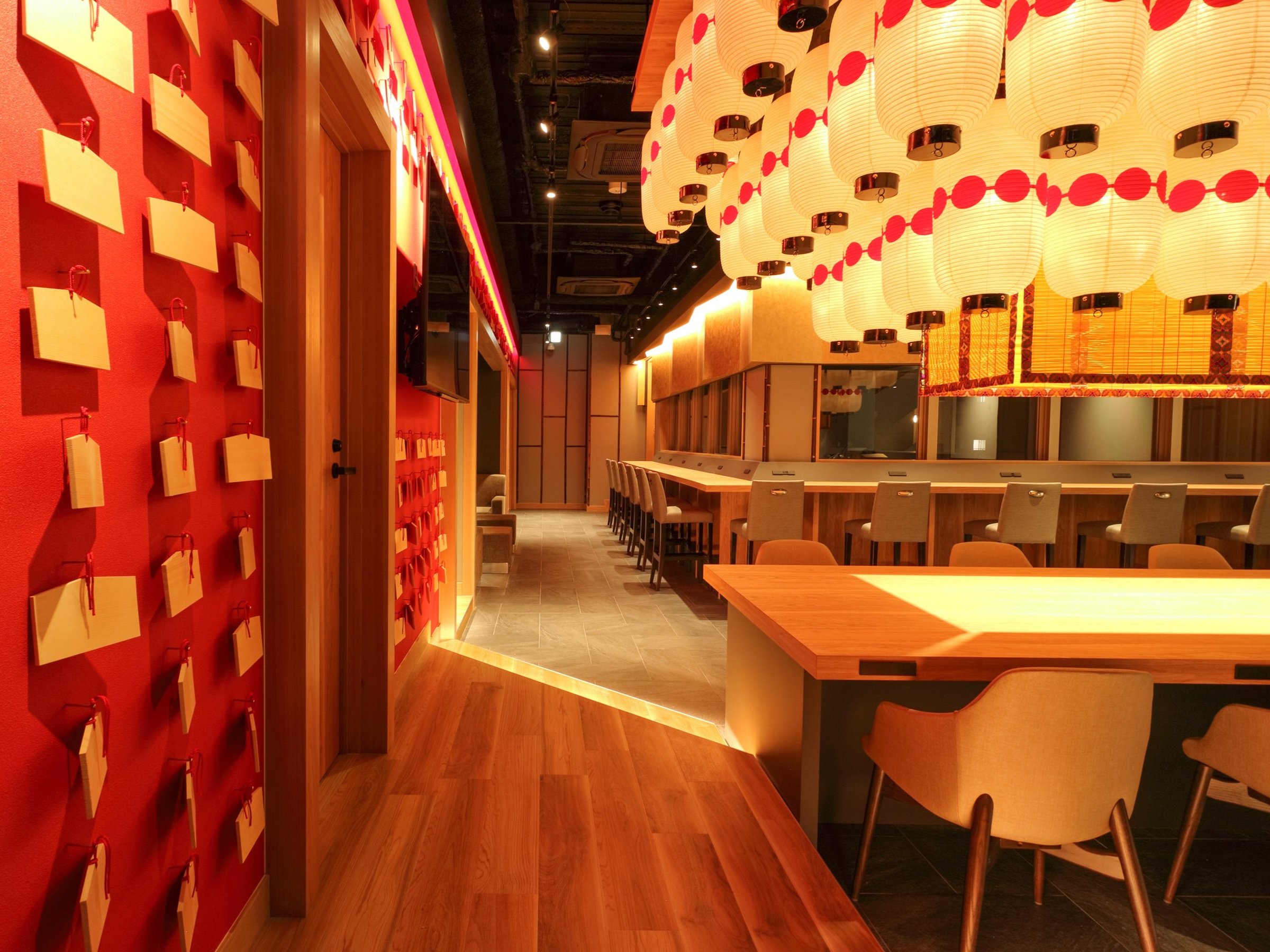 �TF���E���W