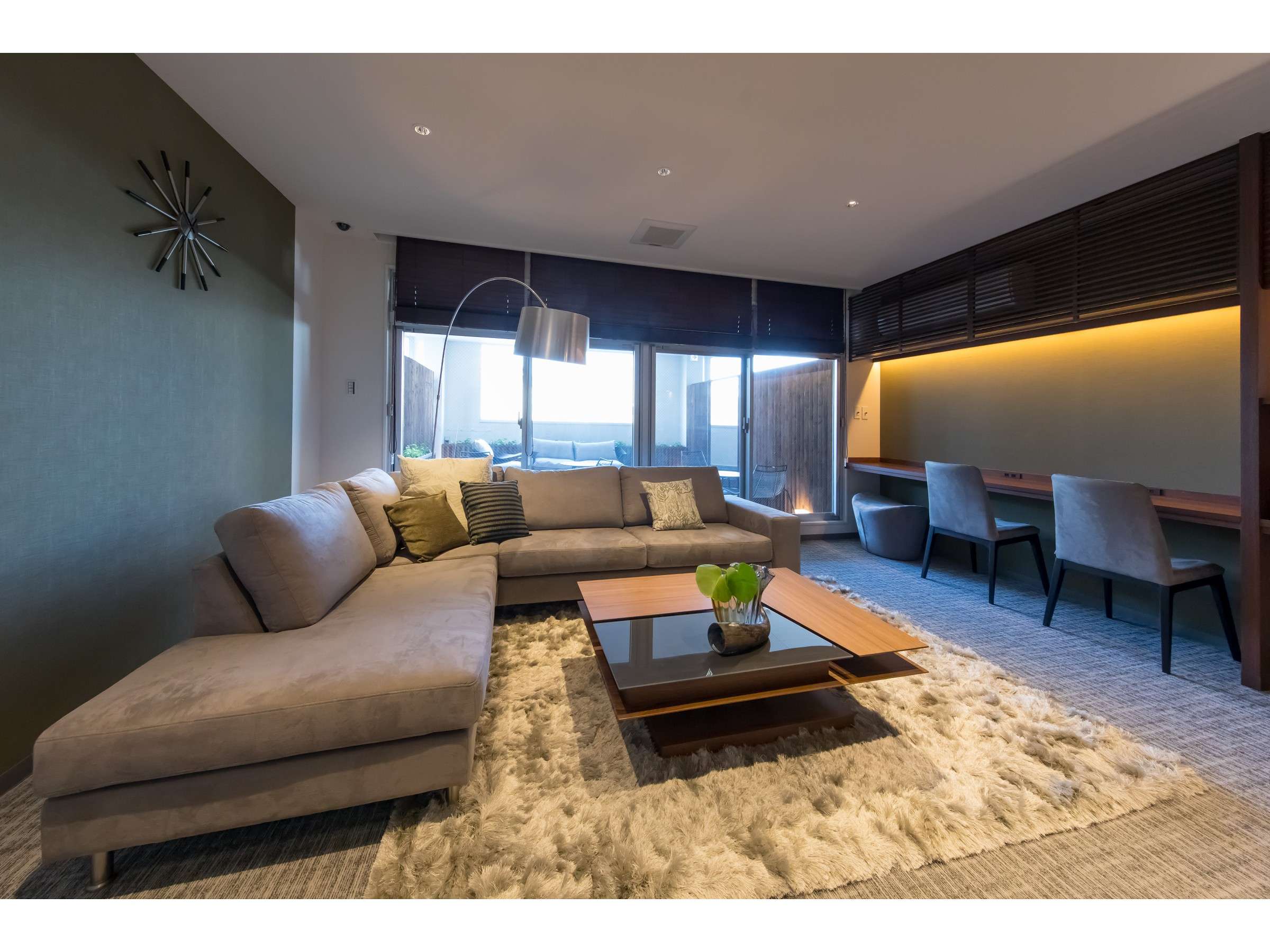 ���p�X�y�[�X�ƂȂ�܂��B�����R�ɂ����났���������B