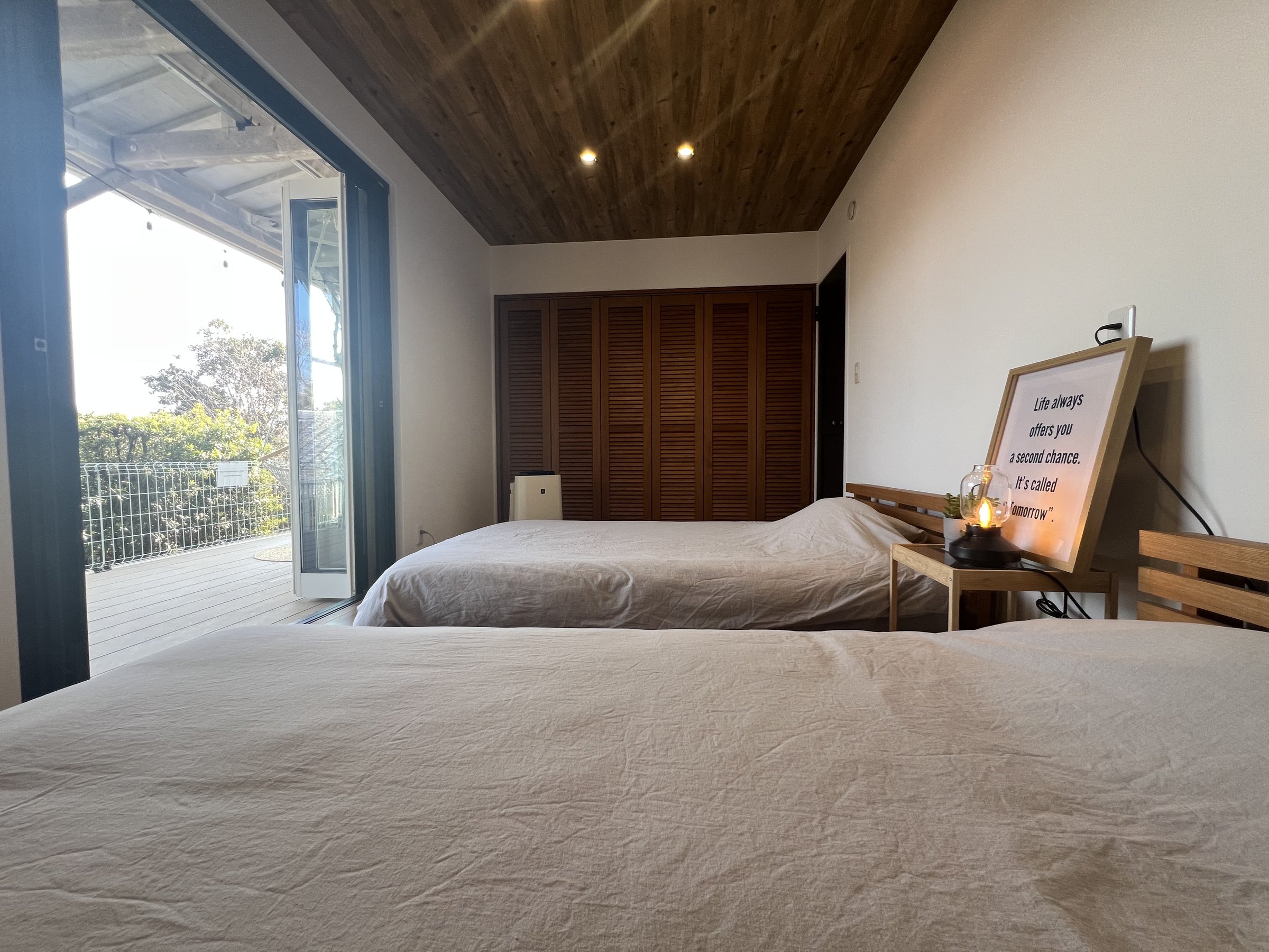 �PF �x�b�h���[��