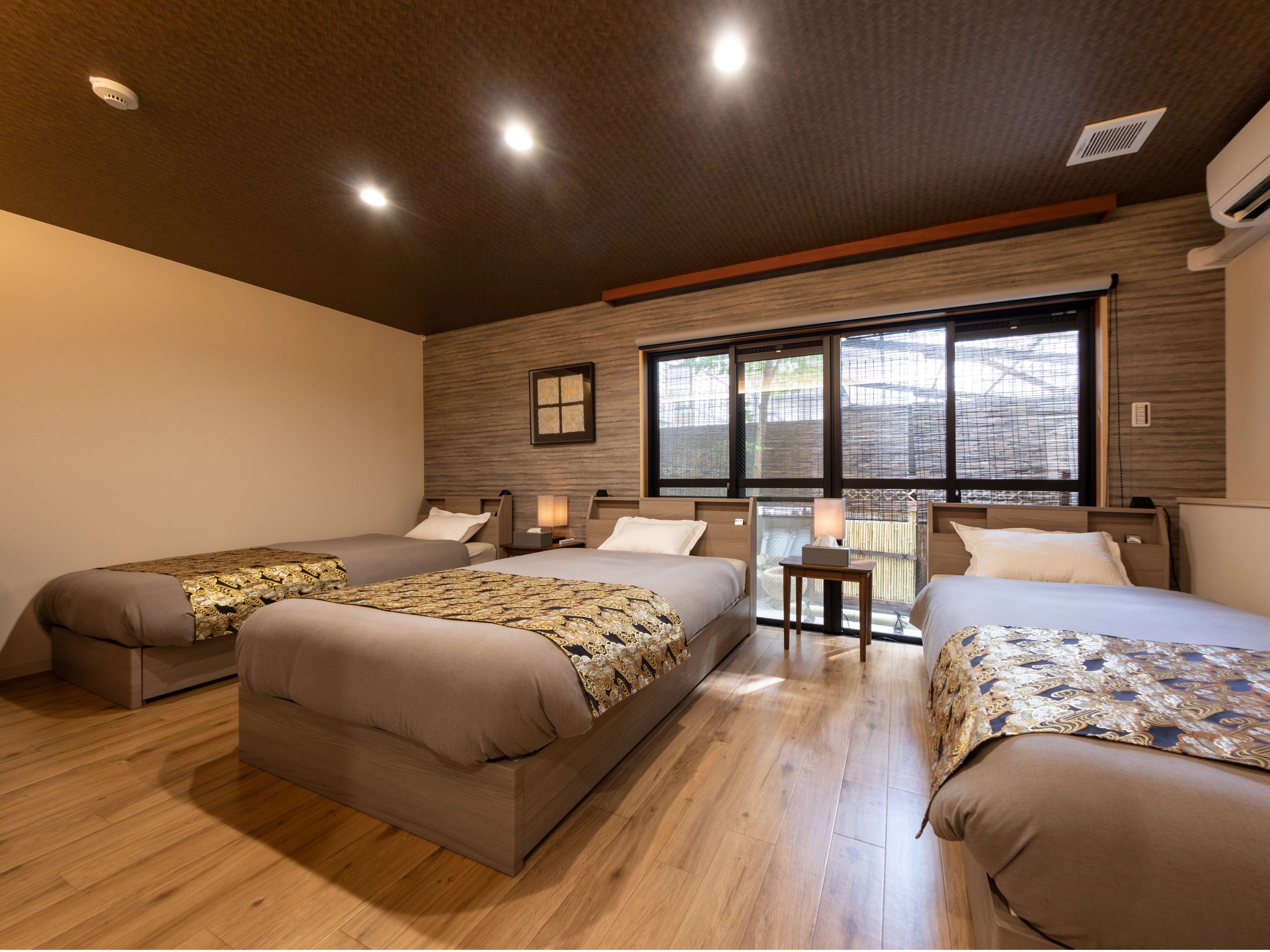 4�Q���t���̑ݕʑ��F1F�Q���i�V���O��x2�A�[�~�_�u��x1�j