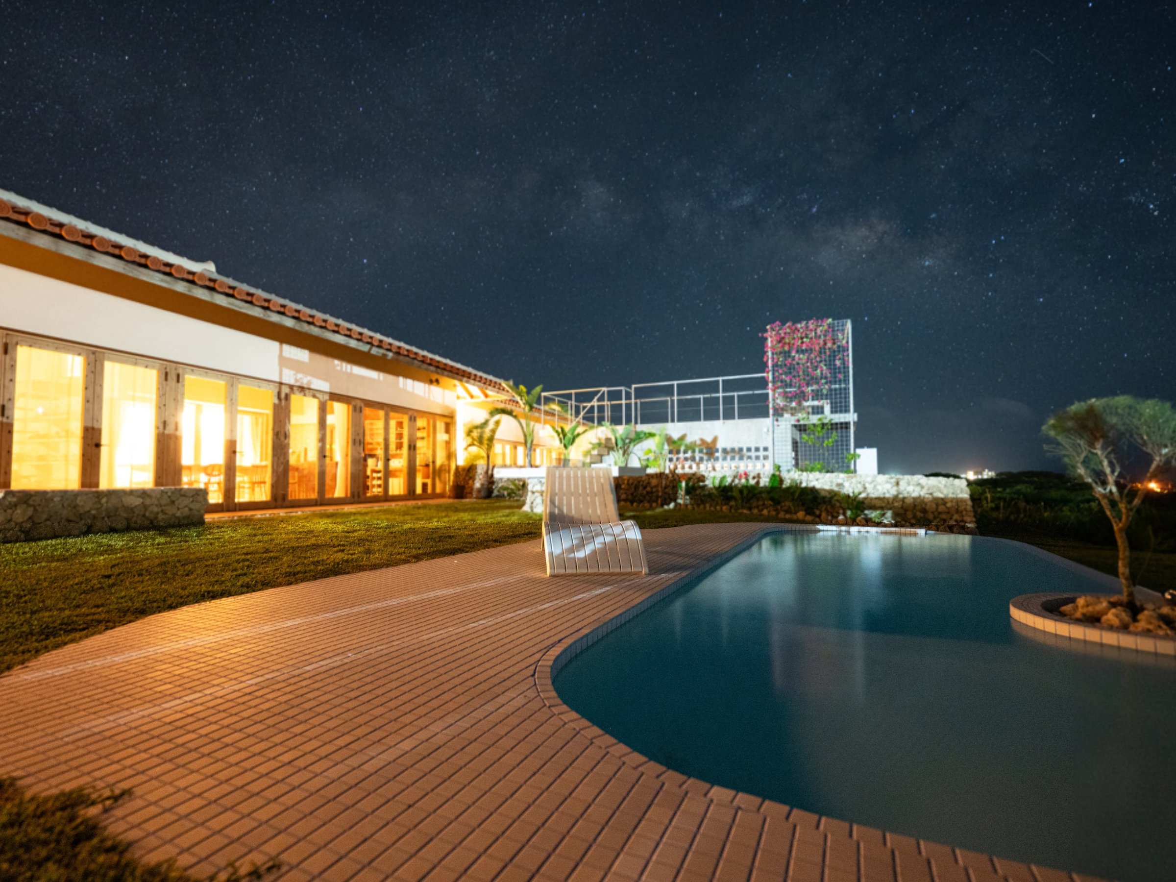 ̉ACgAbvꂽv[ŌzIȕ͋Cy݂Ȃ烊bNXB