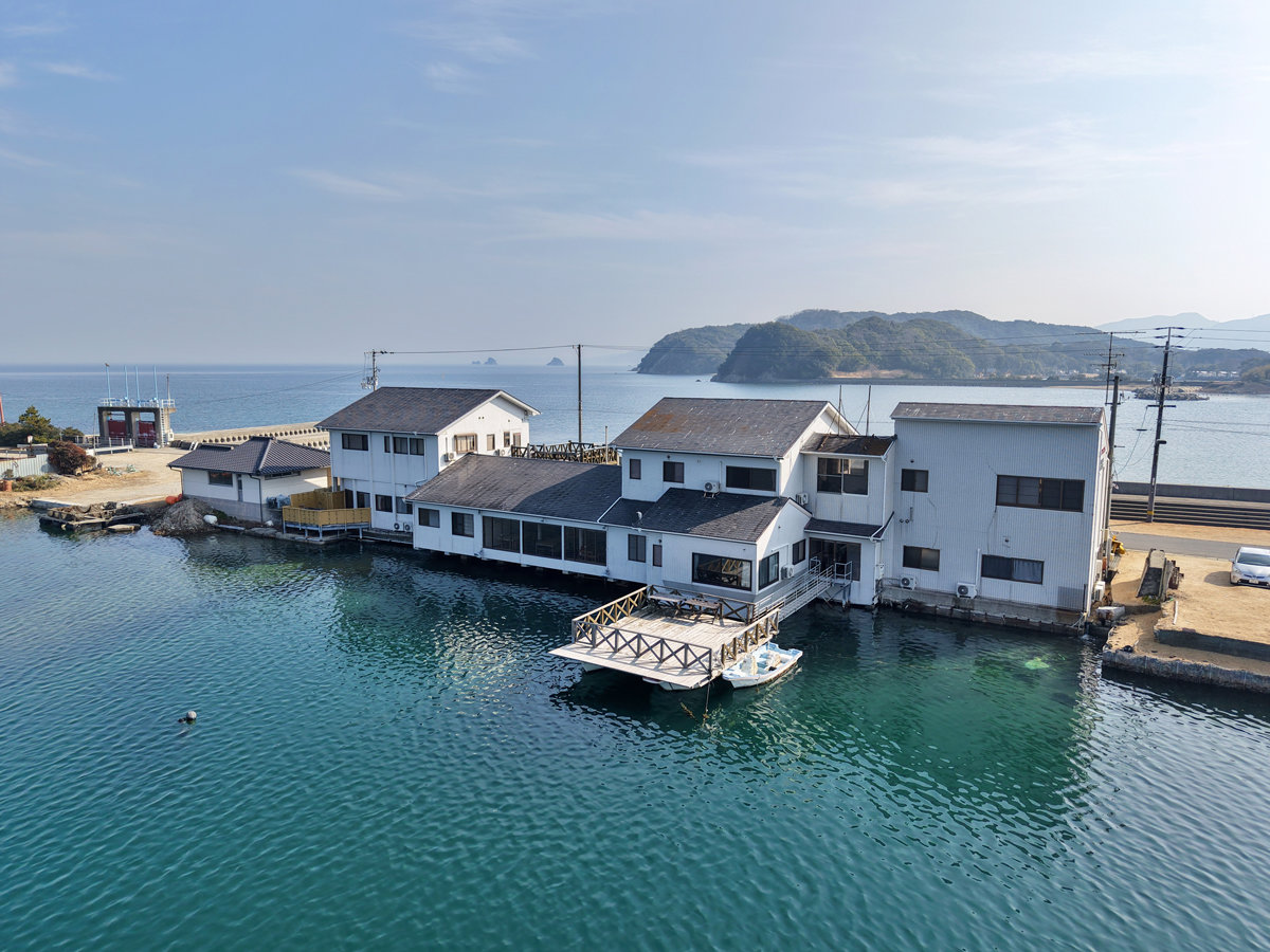 ���˒r�Ɛ��˓��ɕ����ԏh 