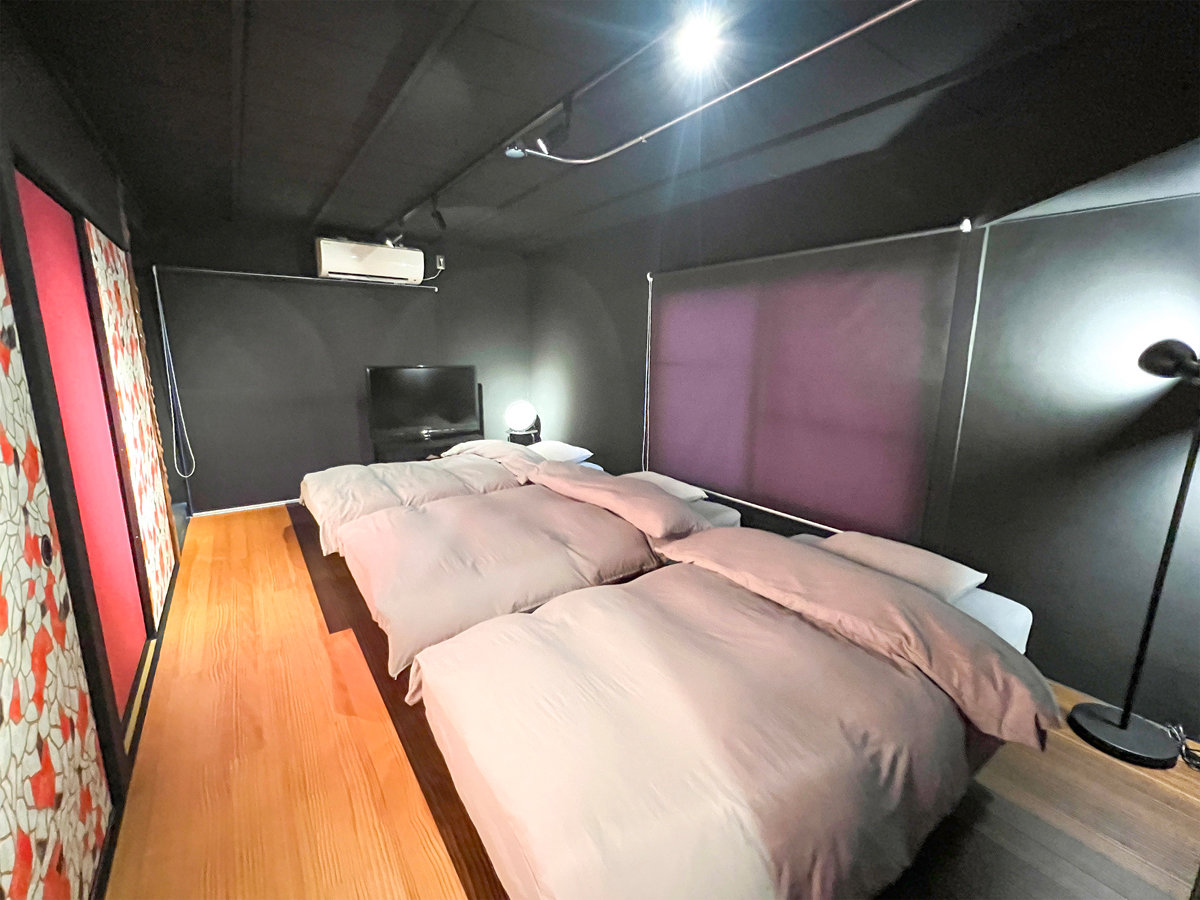 �E�y�������z������Ƃ����V�b�N�ȕ��͋C�̋�Ԃł��B�Ԃ������a���_�������o���܂�