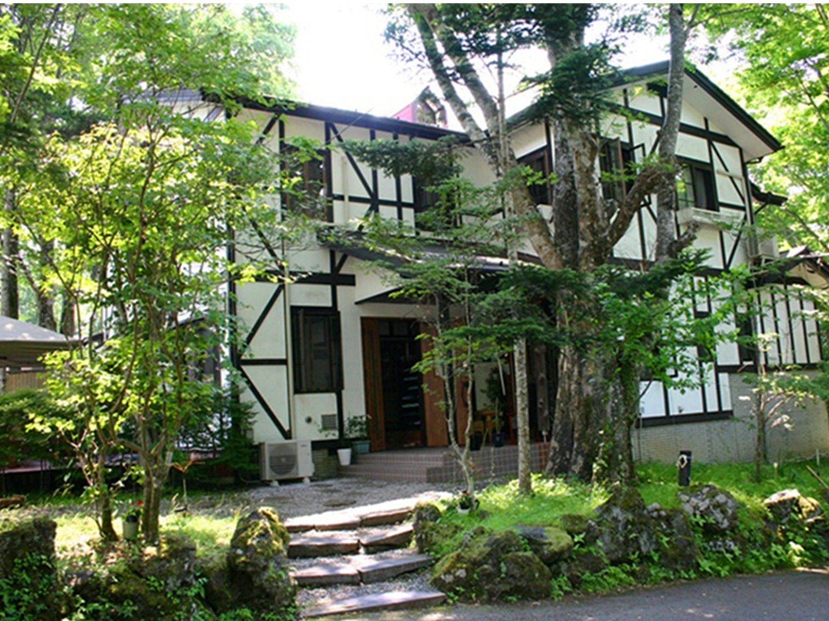 �y���V�����}���G�̊O��