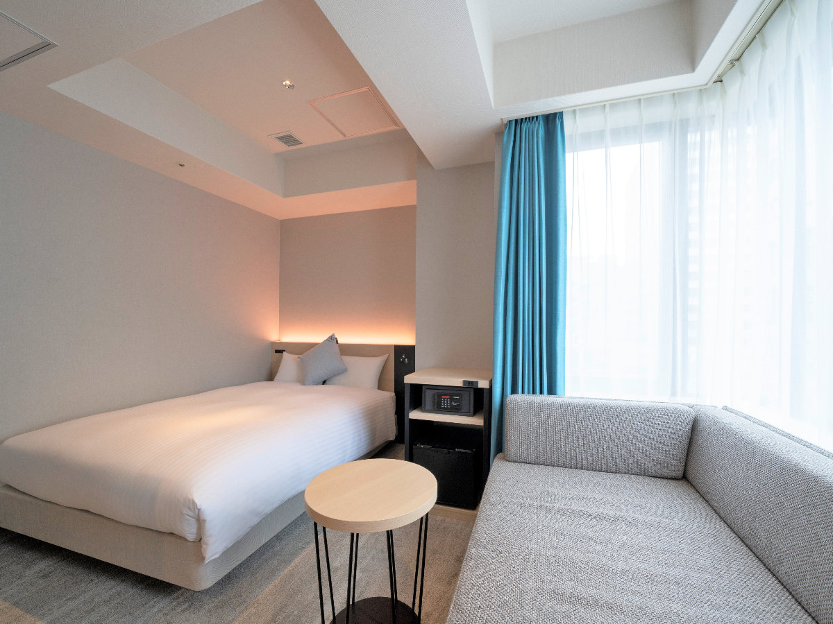 ���R�[�i�[�_�u���i�\�t�@�^�C�v�j�F�p������2�ʍ̌��̑�����͎��R�����������݁A�\�t�@�ł�����芰����