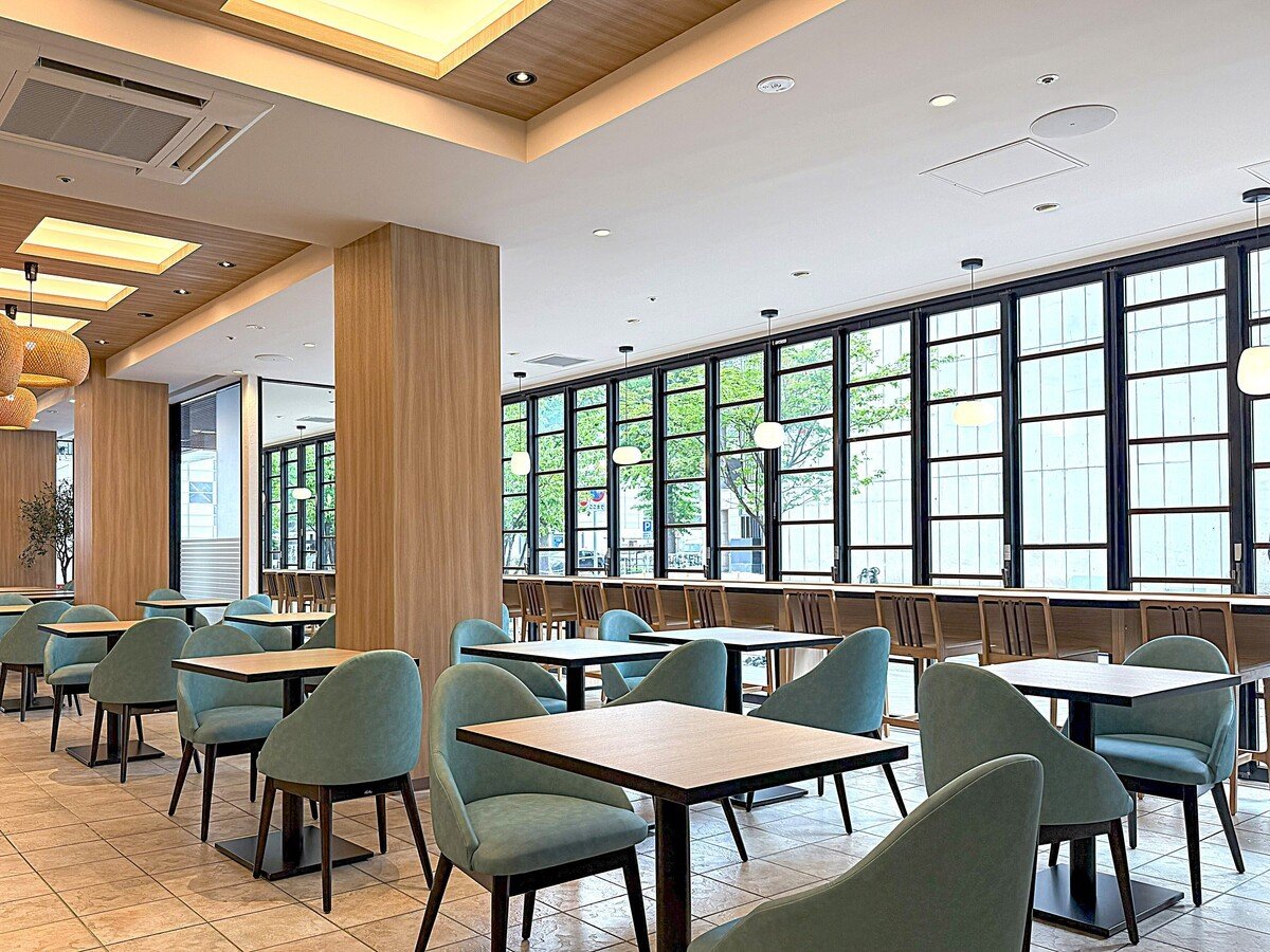 ���N���X�|�C���g�V�_�E���H�u�b�t�F�̂ق��A�J���[�����`�u�b�t�F�A�J�t�F���j���[�����p�ӂ��Ă���܂��B