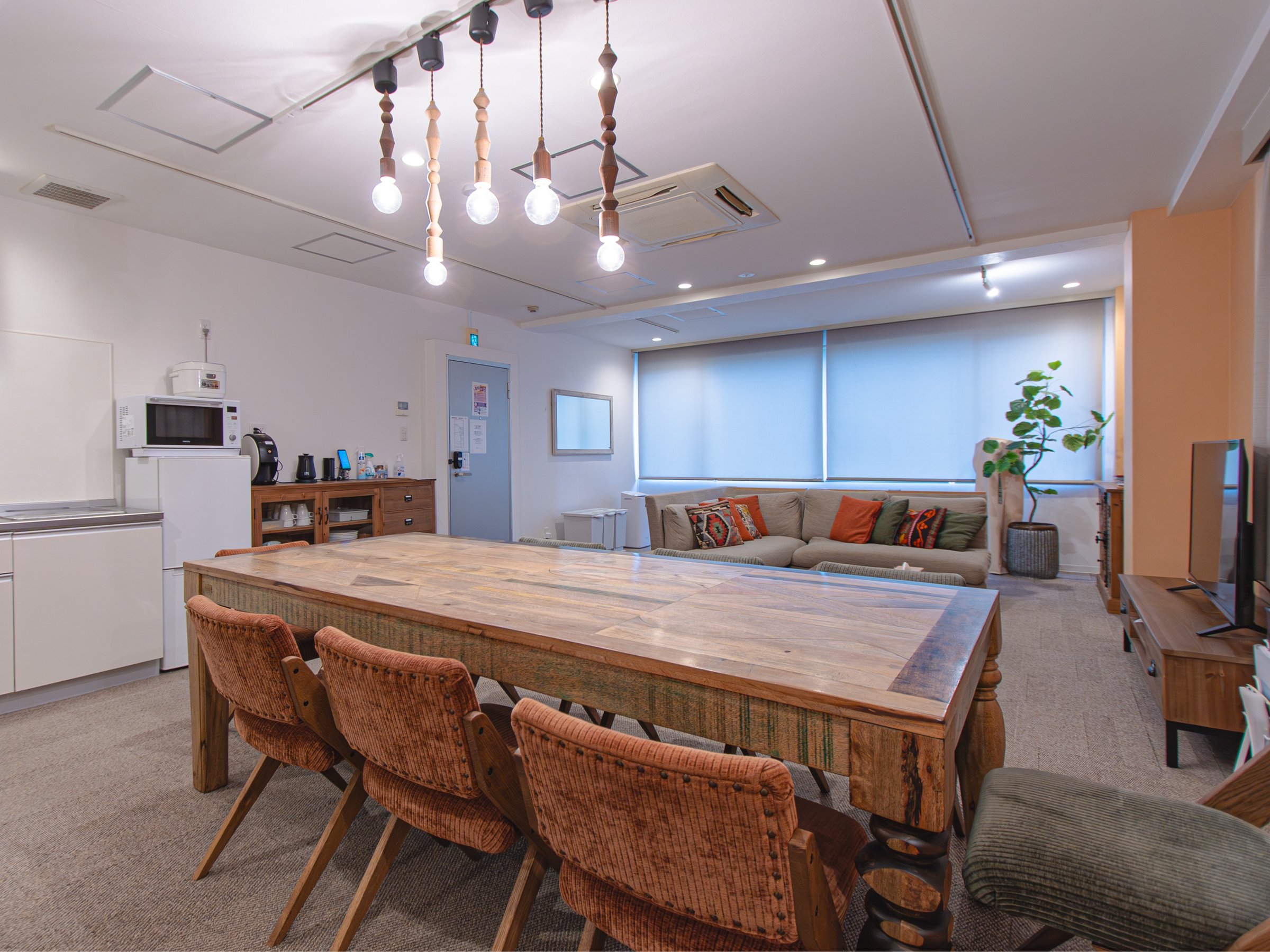 Room401�b�_�C�j���O�G���A