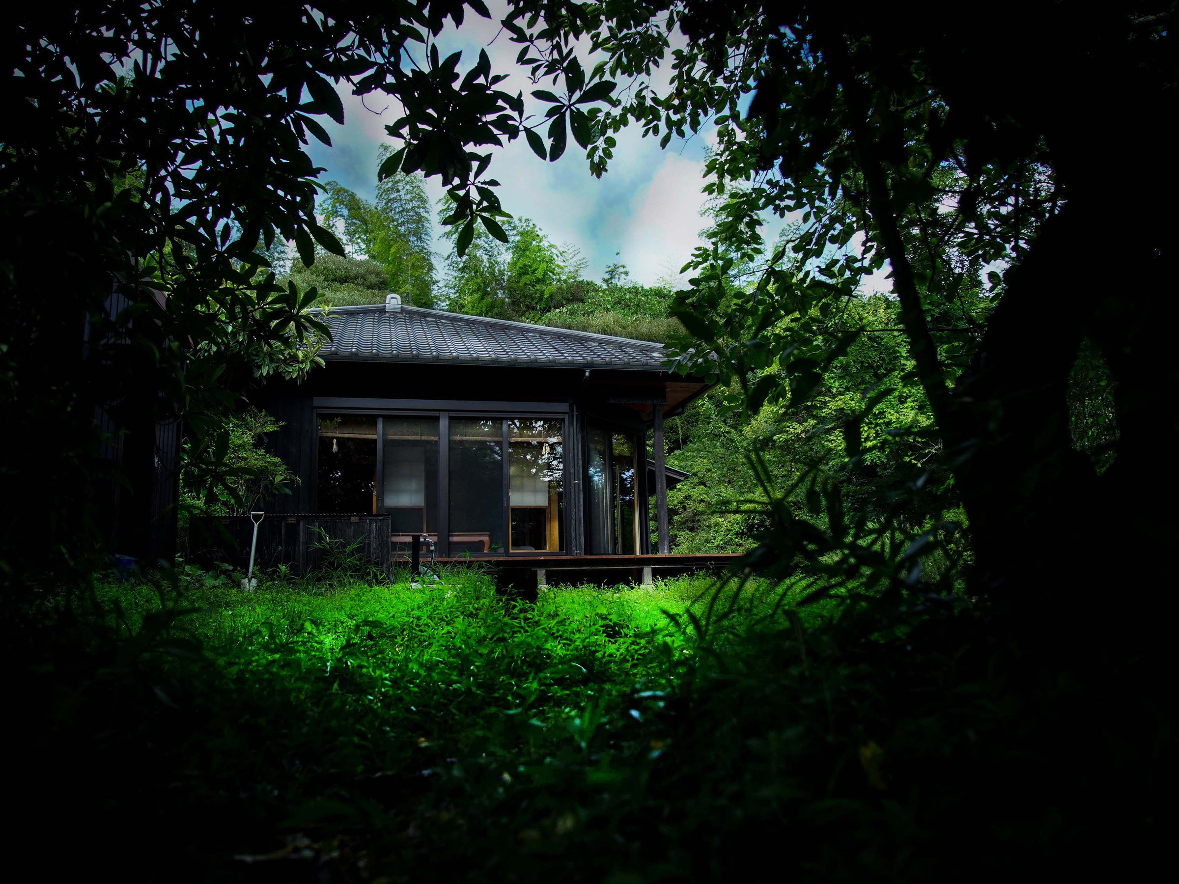 �΂ɕ�܂�闢�̔���Lodge365