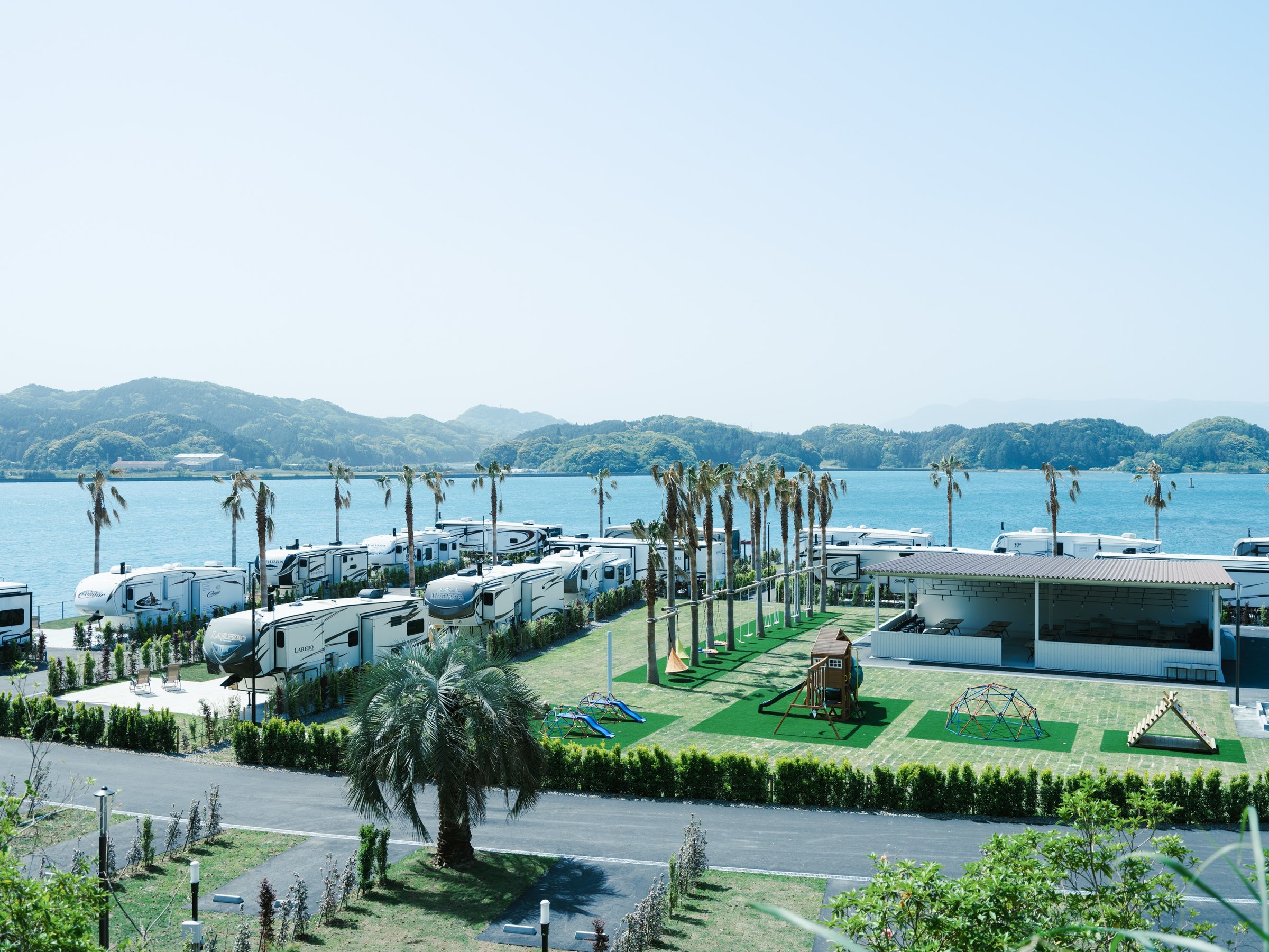 ySizCɈ͂܂ꂽLvuTSUBAKI FRANPING VILLAGEv~Av