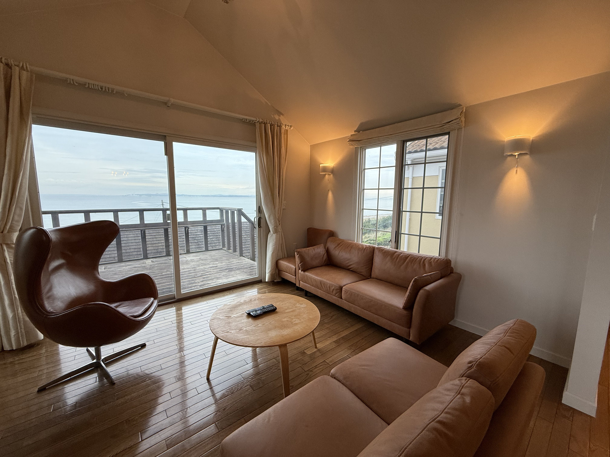 ���r���O