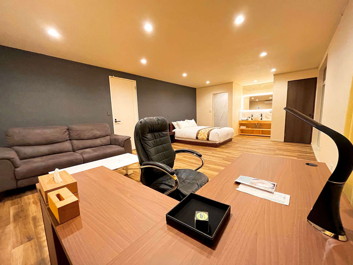 �y�����ԉ�VILLA�z�X�C�[�g���[��