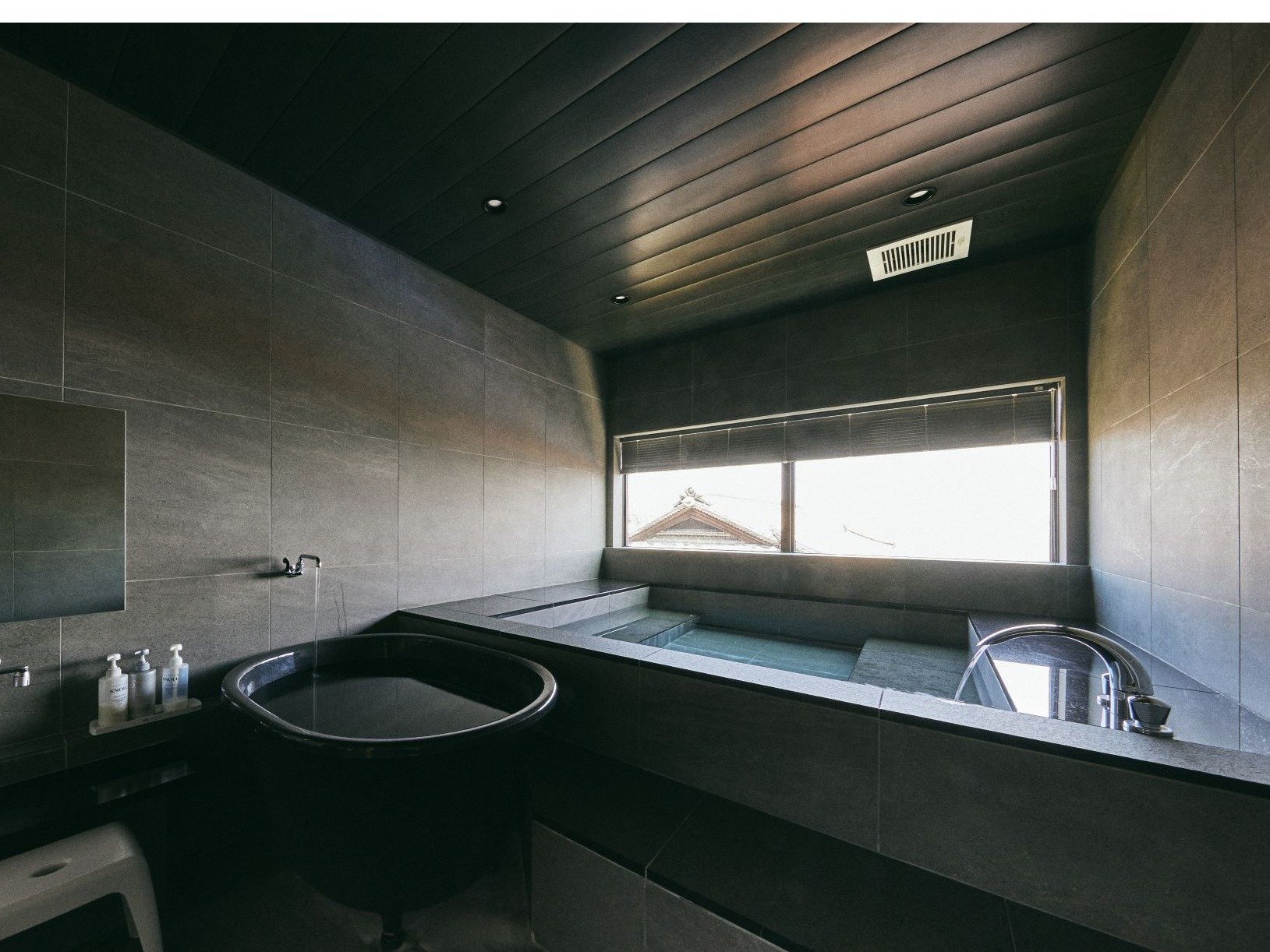 �����C�S��